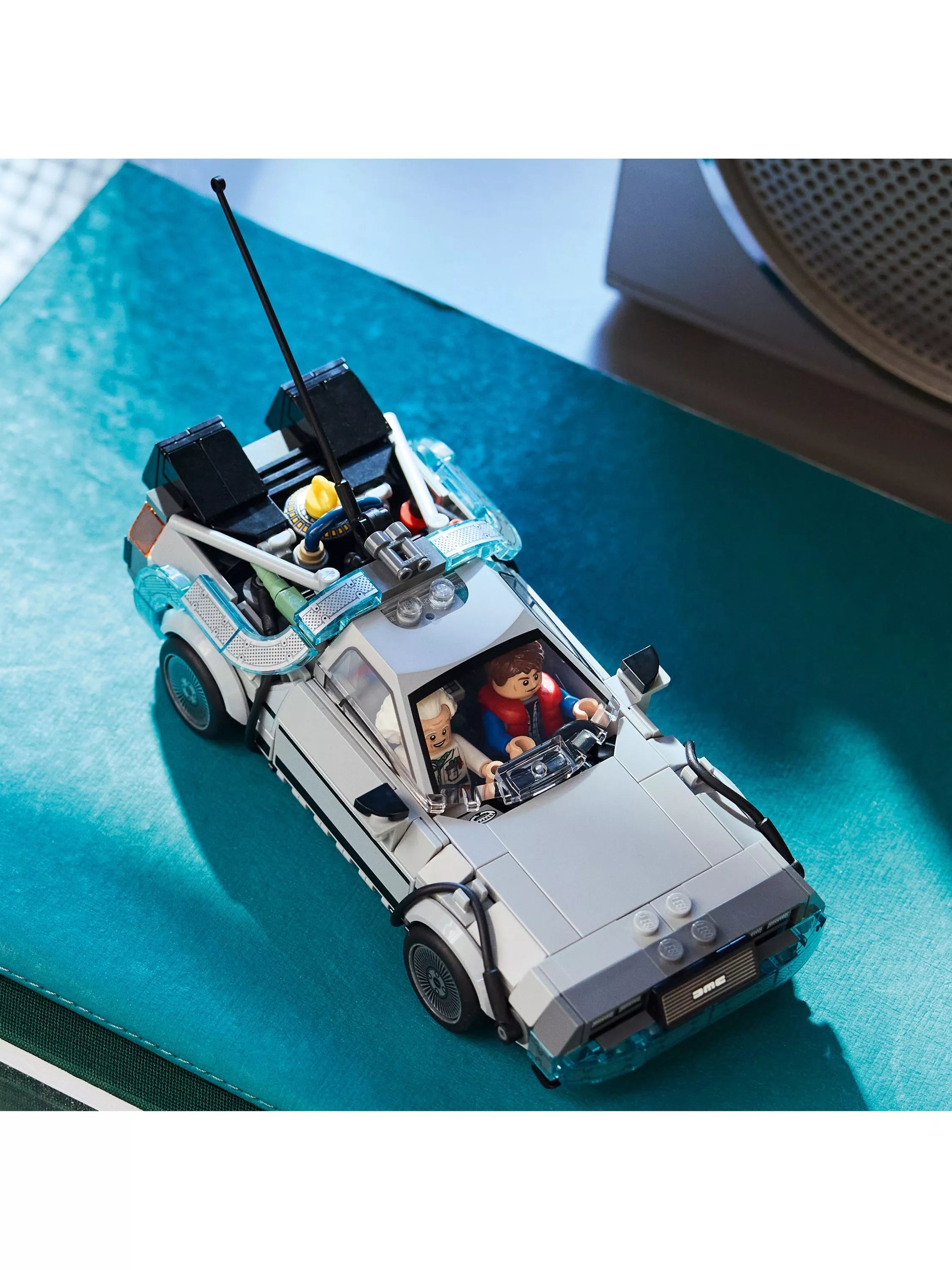 LEGO Time Machine construction set 357 pieces, UK version