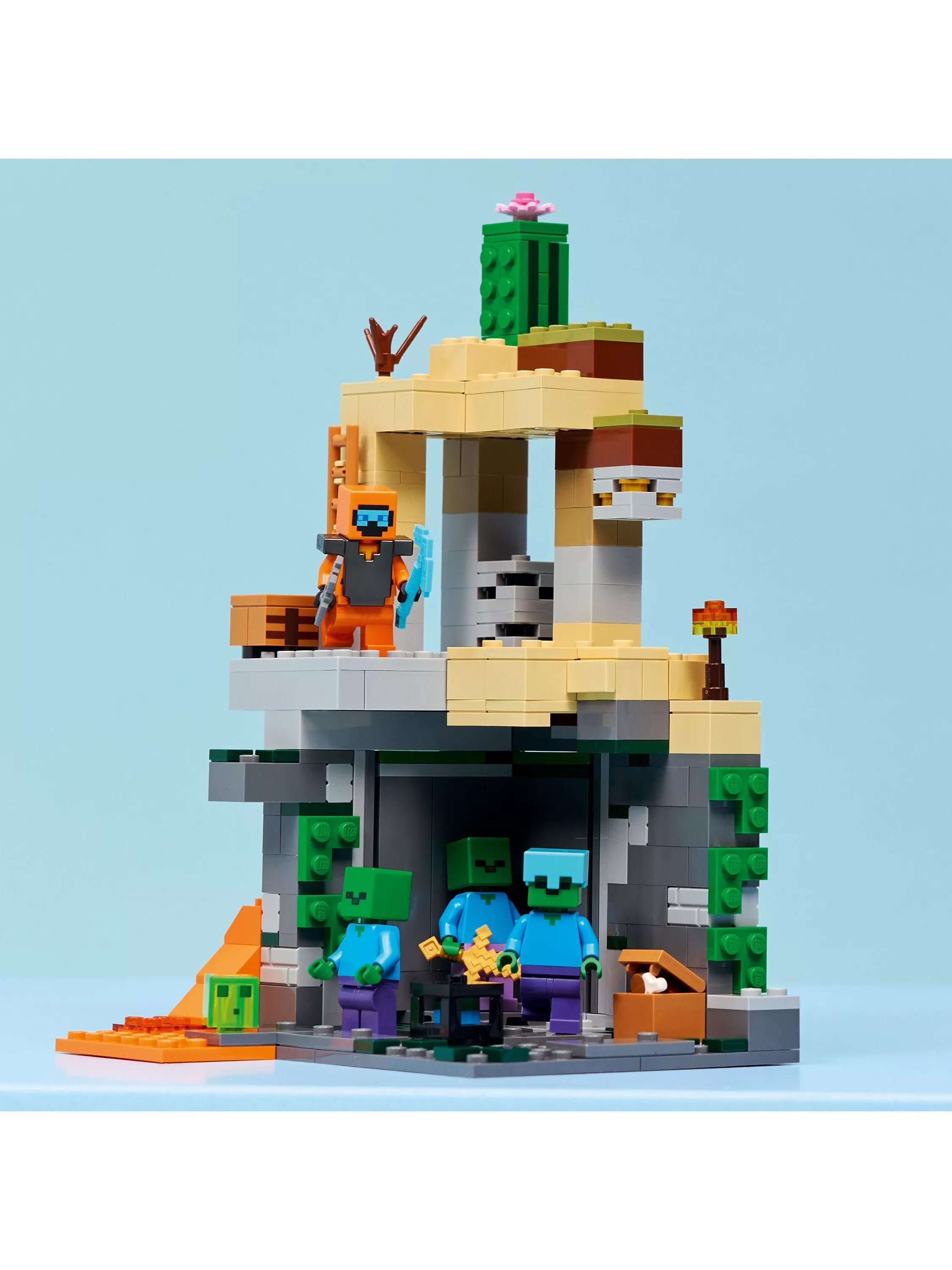 LEGO Minecraft Zombie Dungeon building set 284 pieces, UK version