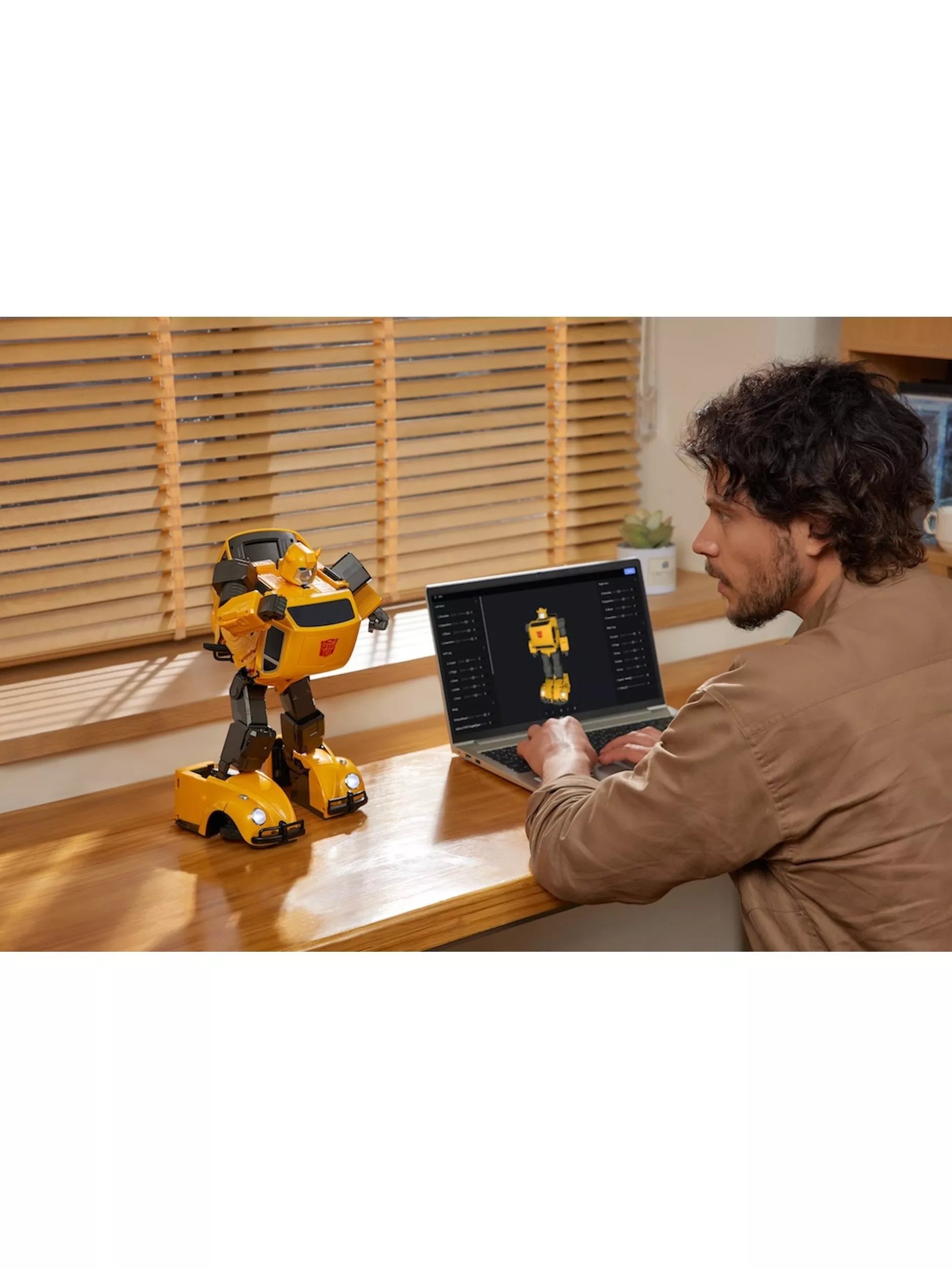 Robosen Bumblebee G1 robot toy, UK version
