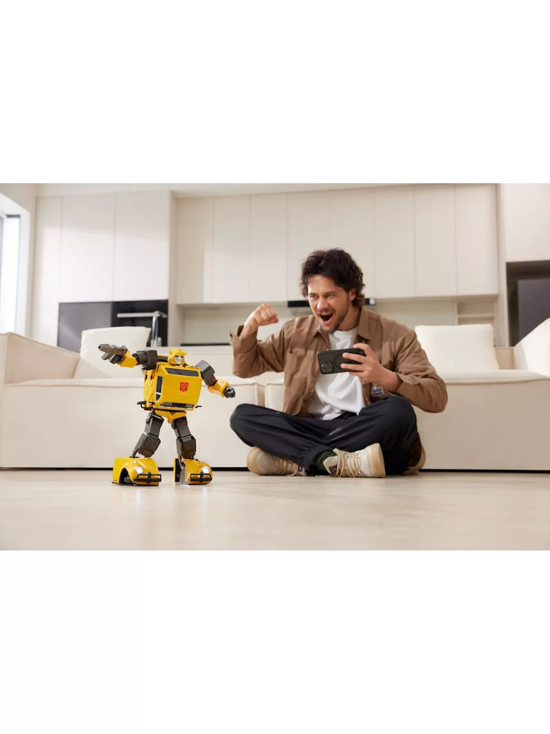 Robosen Bumblebee G1 robot toy, UK version