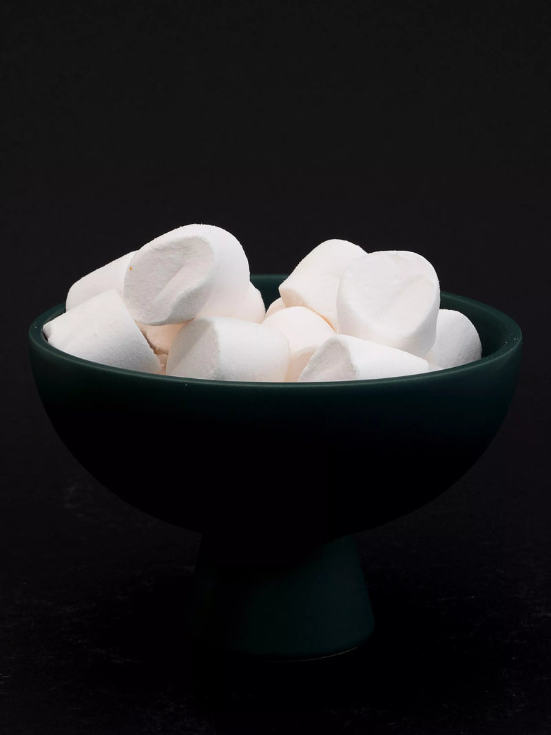 Raawii Strøm footed bowl 19cm Green Gables - British product