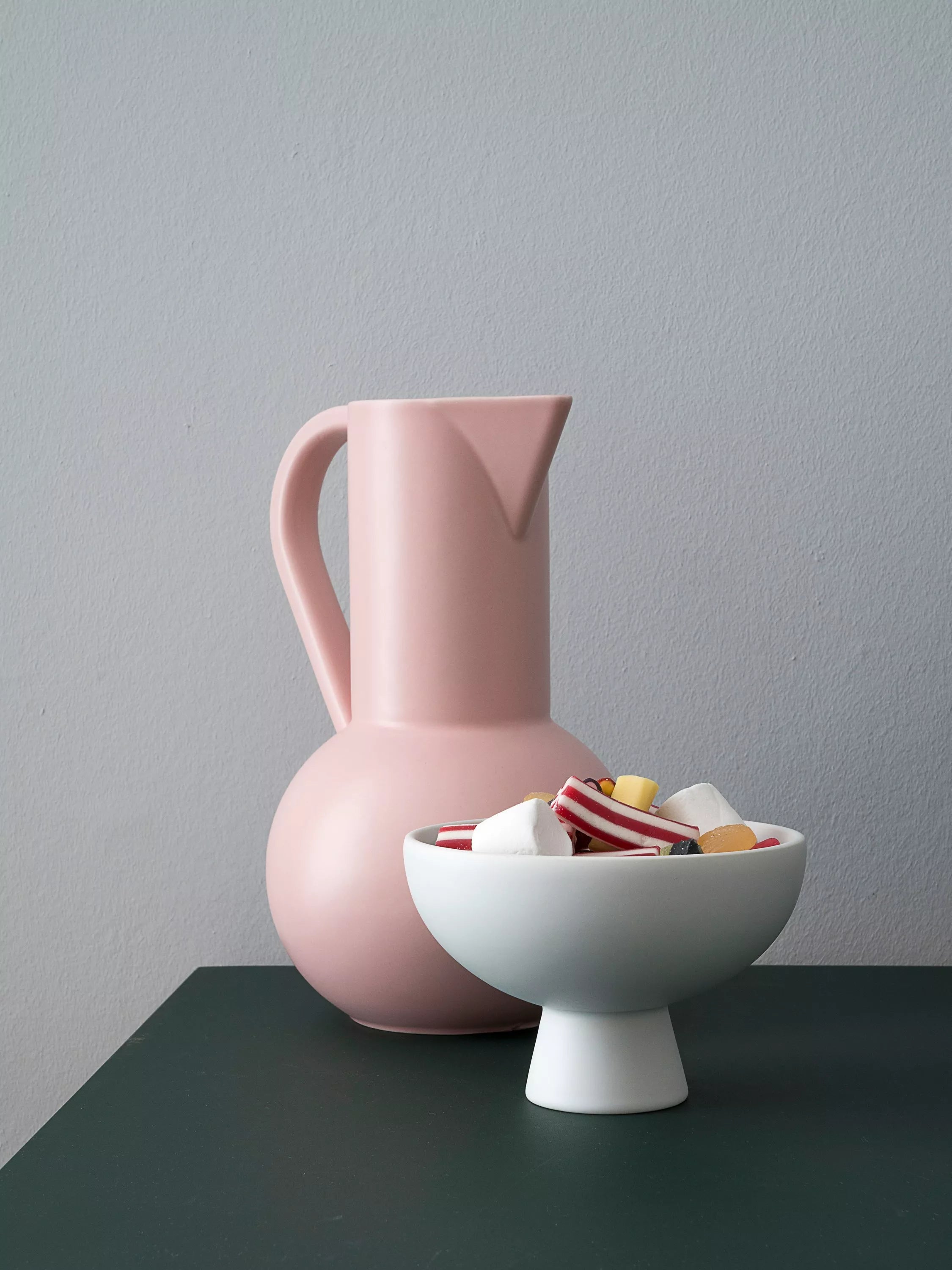 raawii Strøm large earthenware jug 3L coral blush - British product