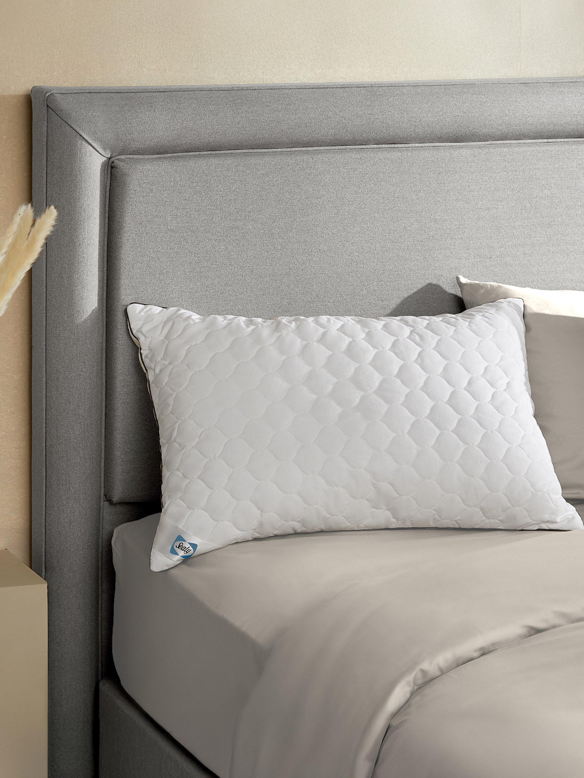 Sealy Deeply Full standard pillow pair (British brand)