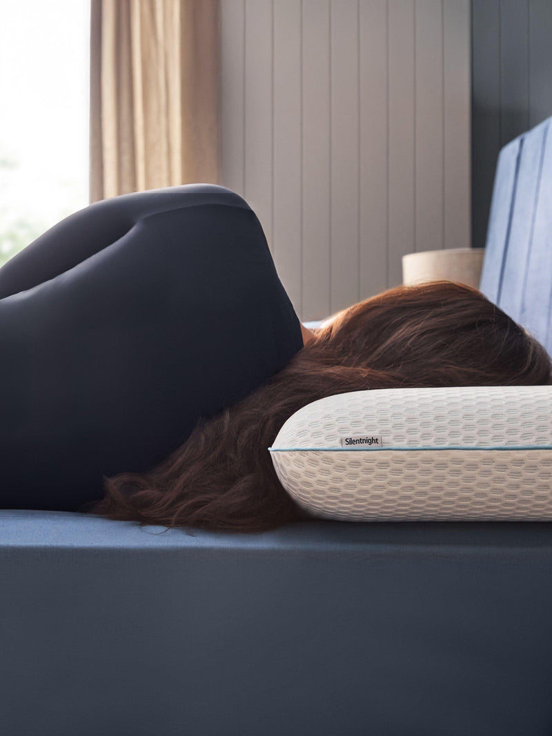 Silentnight memory foam cooling pillow standard, imported from the UK