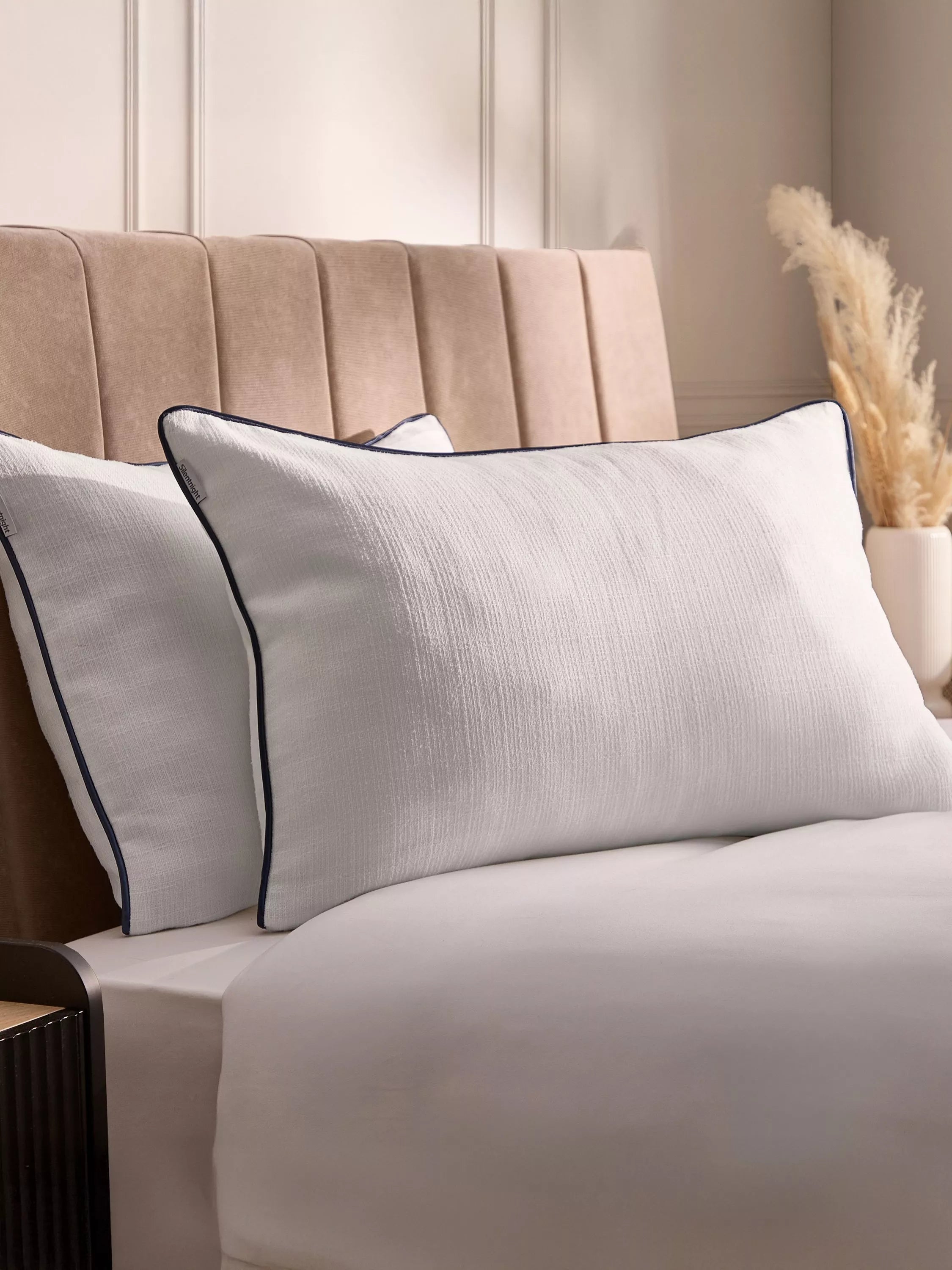 Silentnight Prestige standard pillow medium firm - British product