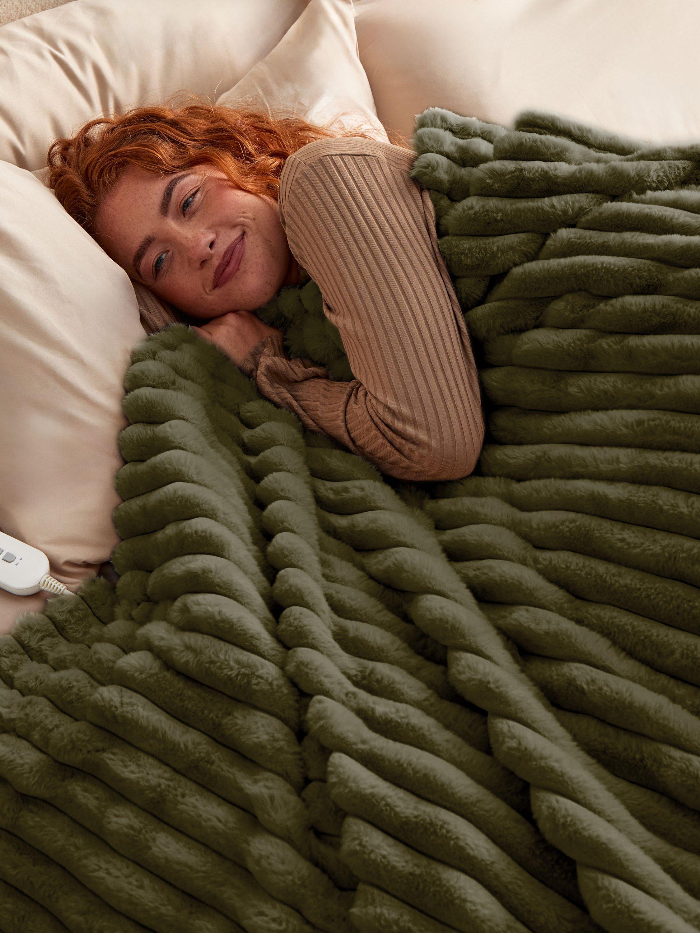 Silentnight faux fur heated throw 120x160cm, imported from the UK
