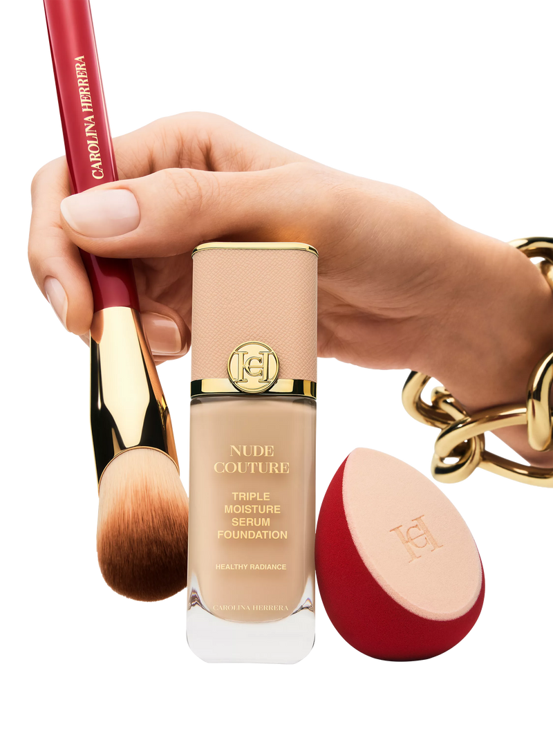 Carolina Herrera duo-faced makeup sponge 61.68g, imported from the UK