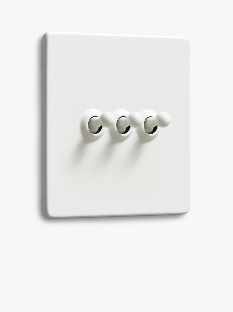 Dowsing & Reynolds Soft White triple toggle switch - British brand