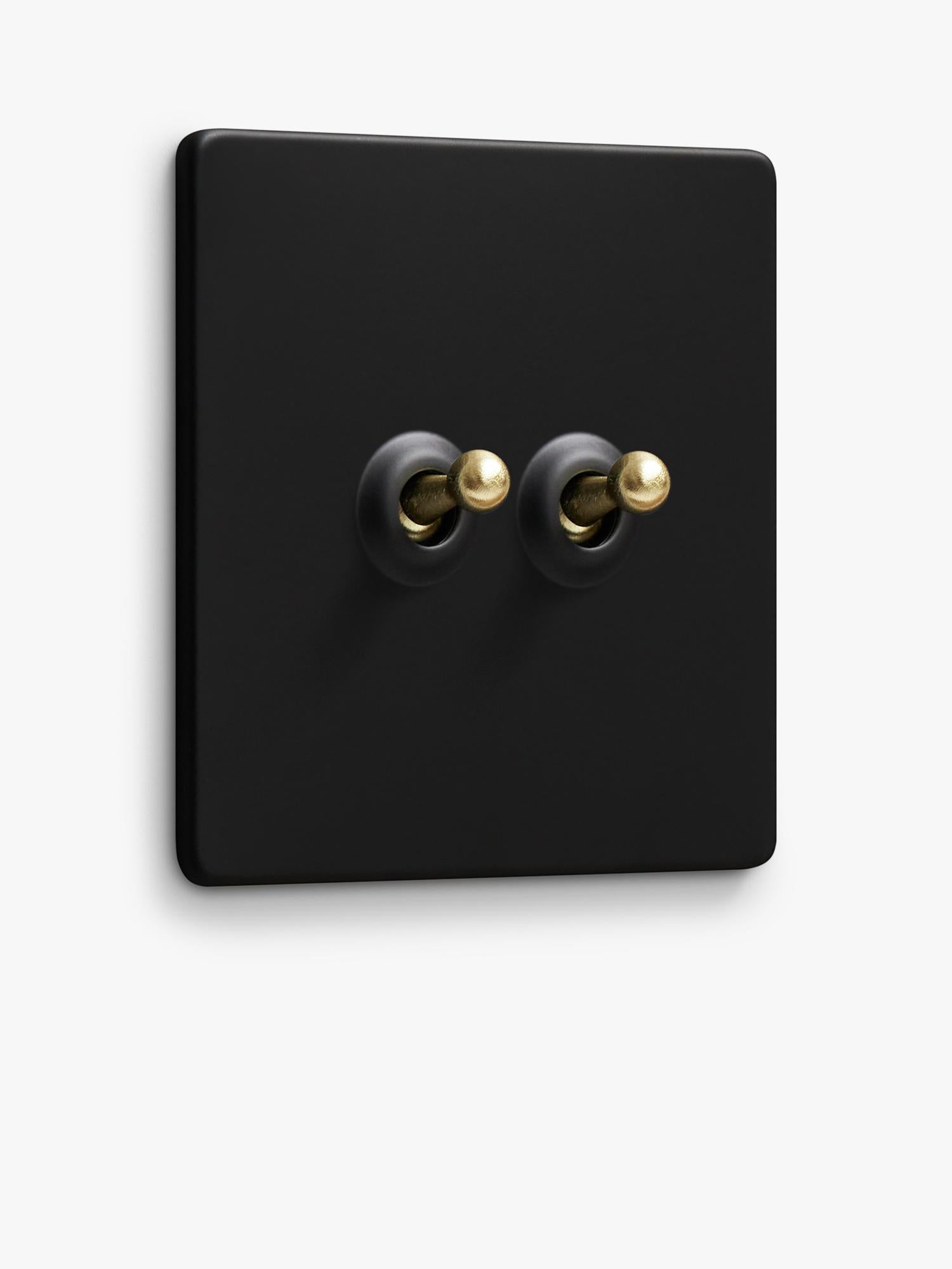 Dowsing & Reynolds matt black double toggle switch - British product