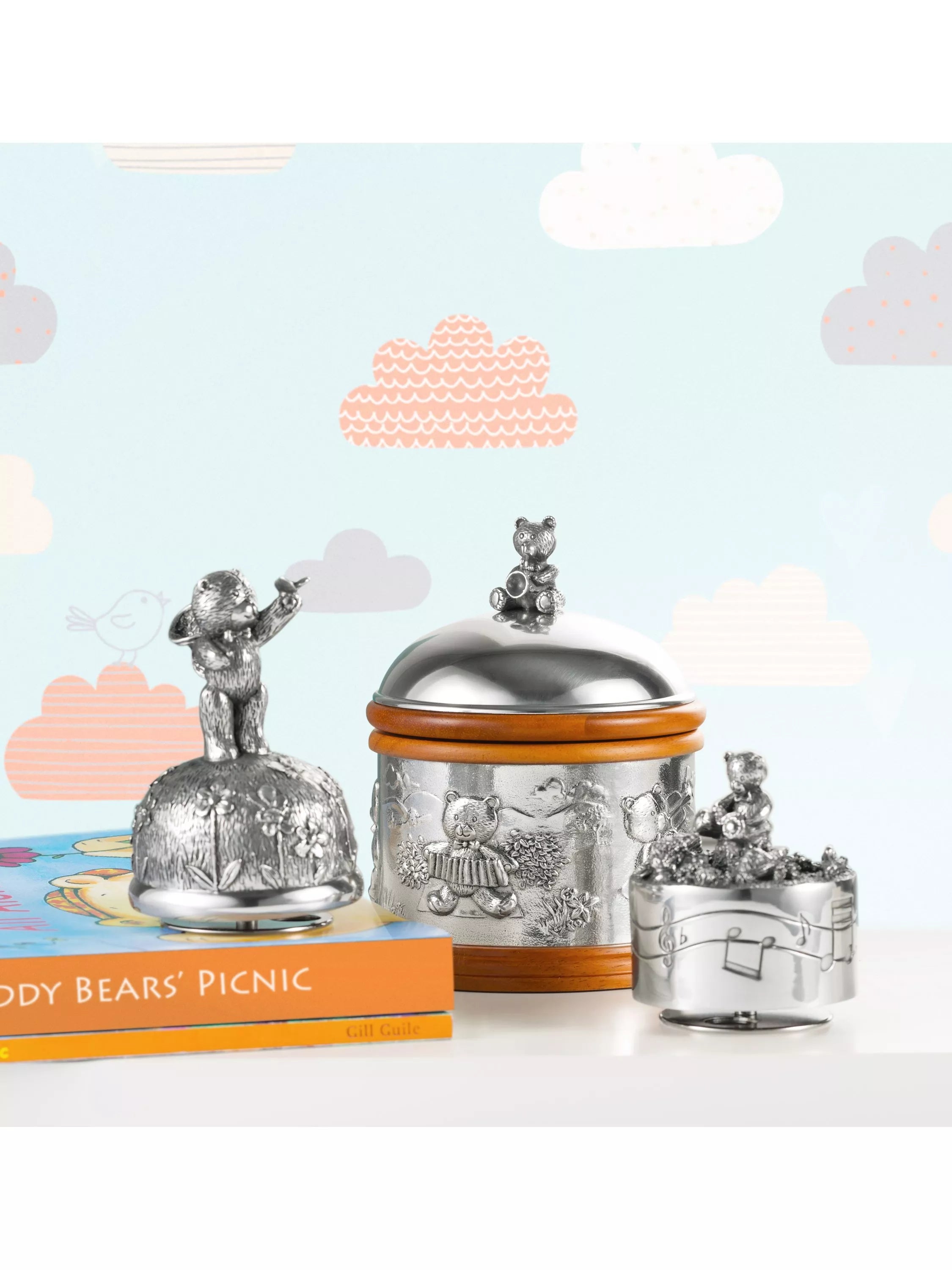 Royal Selangor pewter music box Teddy Bears Picnic - British product