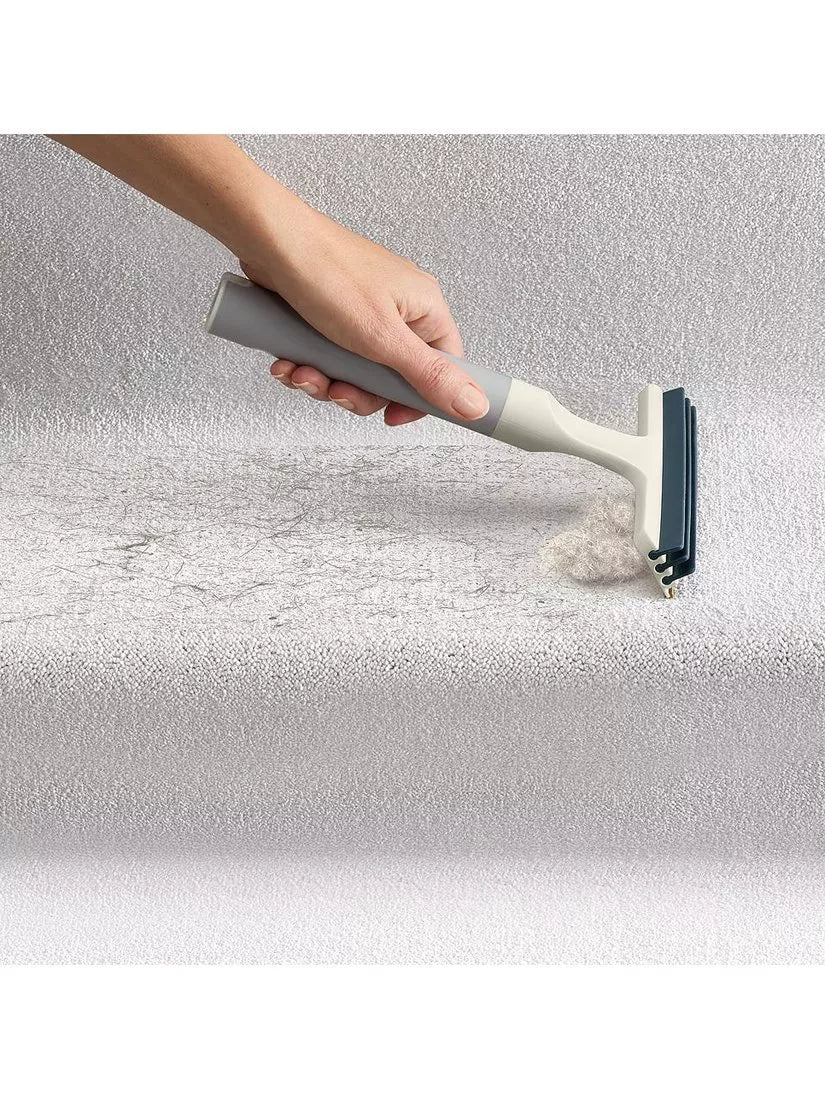 Joseph Joseph 2-in-1 pet hair remover tool (British brand)