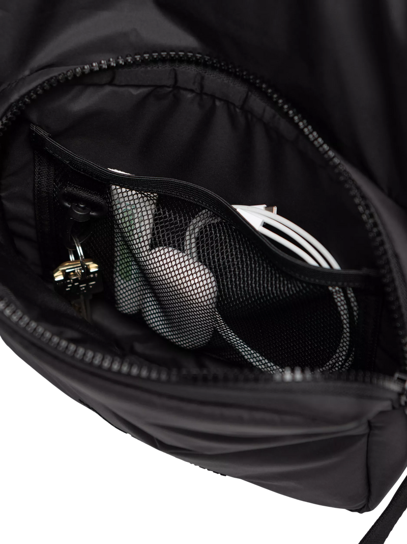 Herschel Cloudform 22L backpack made from recycled polyester - British product