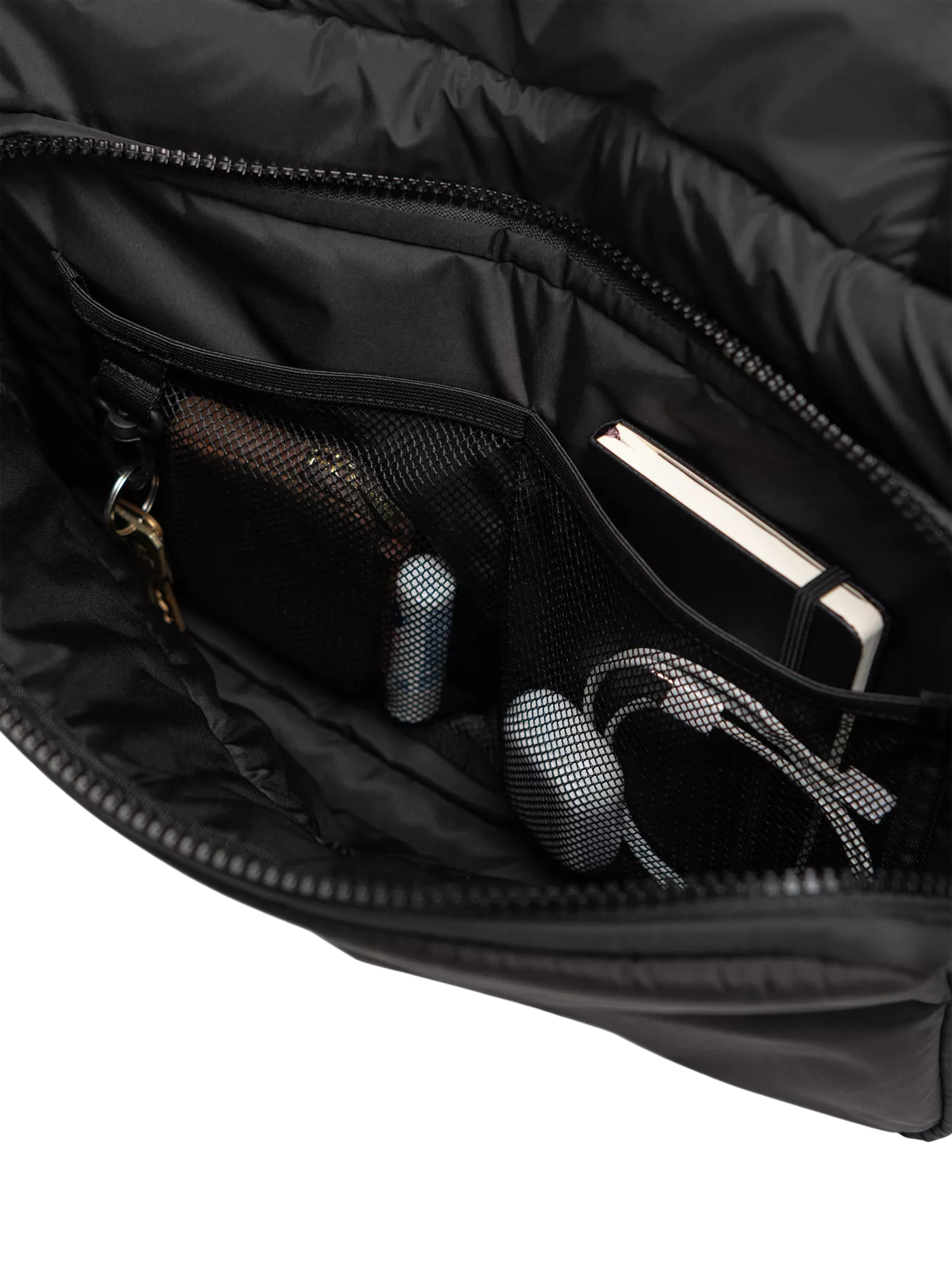 Herschel Supply Co. Cloudform 26L Holdall, imported from the UK
