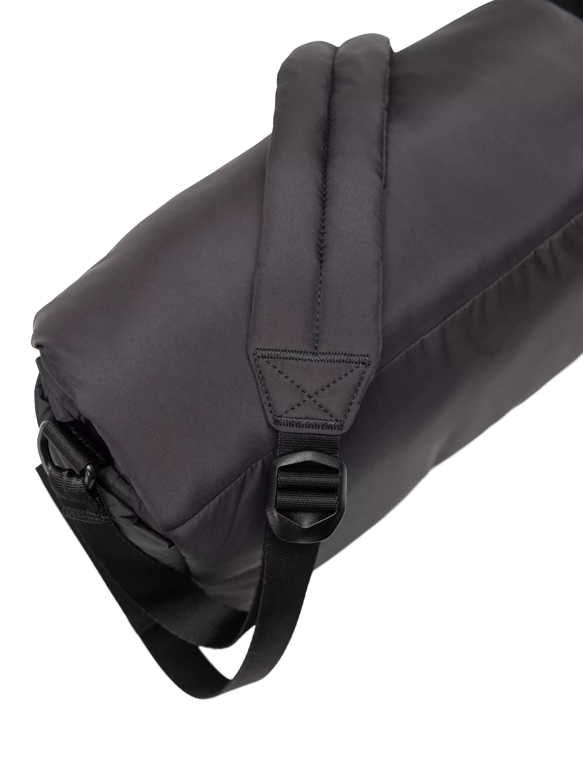 Herschel Supply Co. Cloudform 6L messenger bag, imported from the UK
