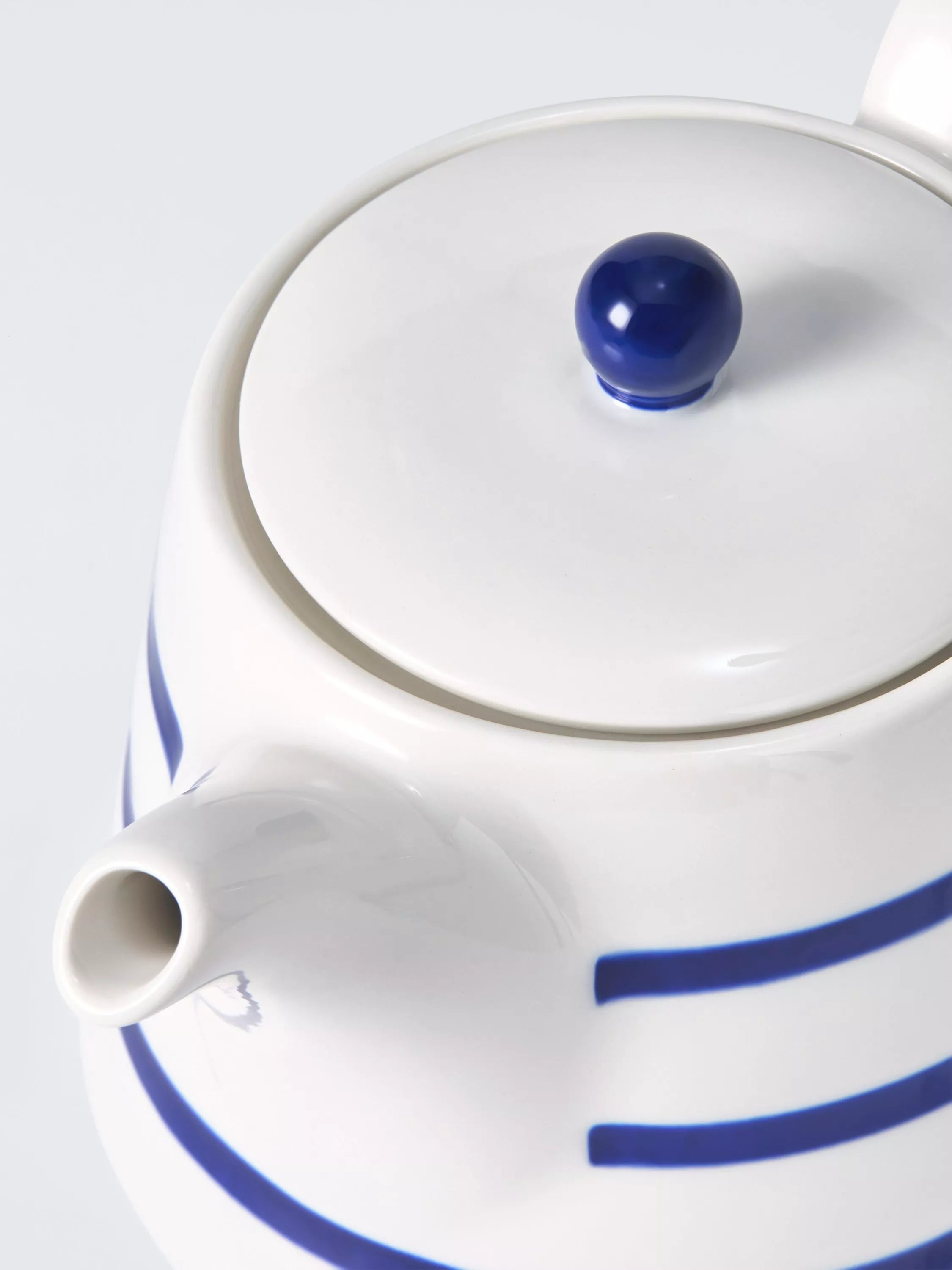 John Lewis stoneware teapot Harbour blue rim 1.3L, imported from the UK