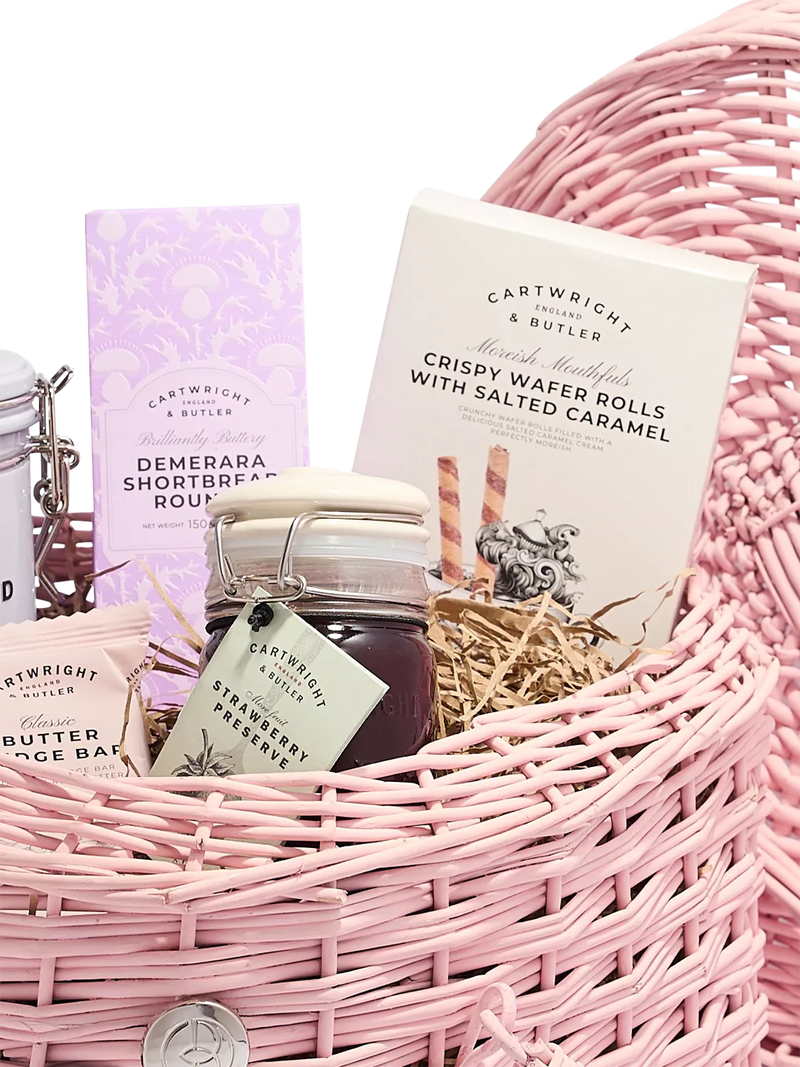 Cartwright & Butler Treats for Her wicker basket 885g - British product