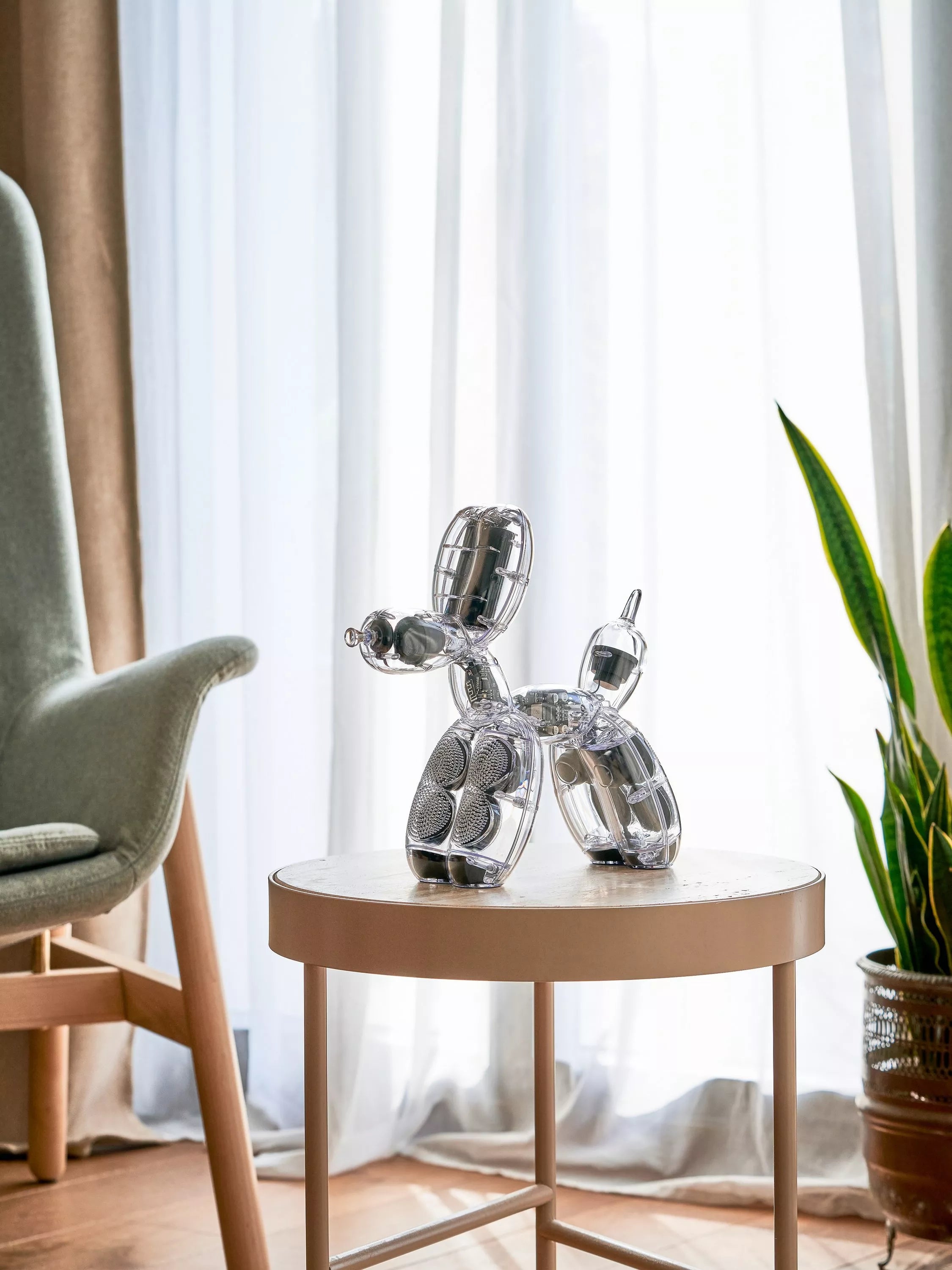 Lexon Balloon Dog Speaker clear wireless Bluetooth speaker (British brand)