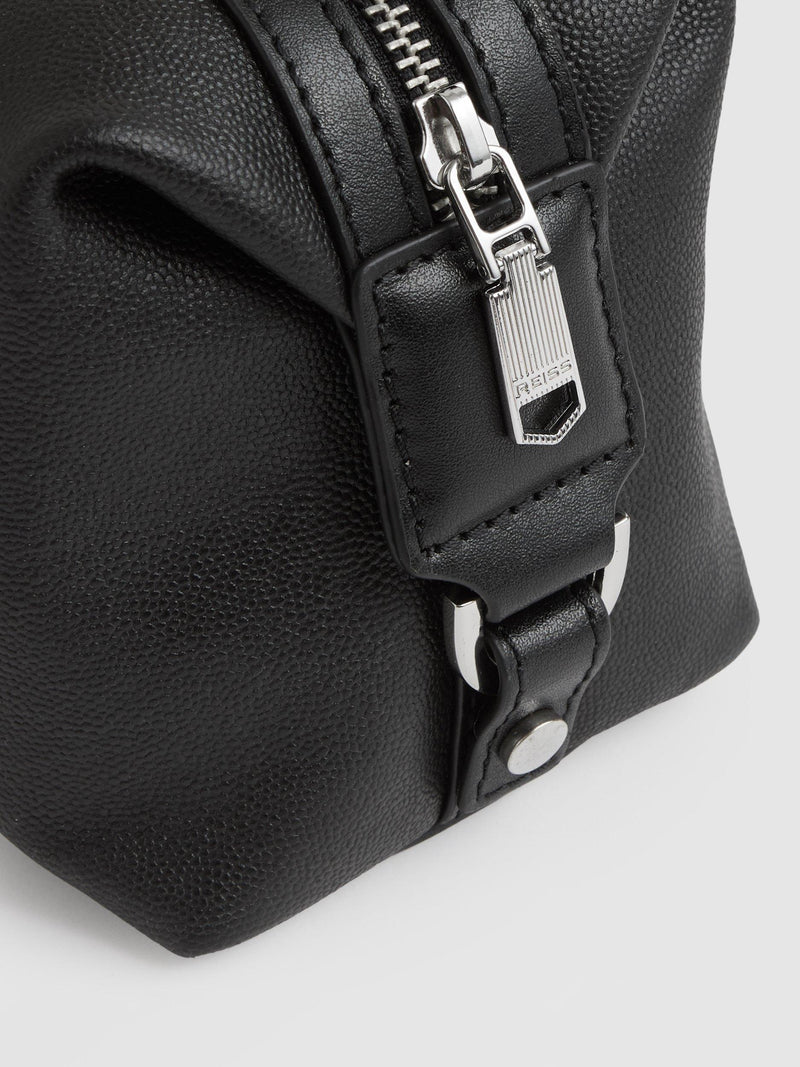 Reiss leather wash bag black, UK version