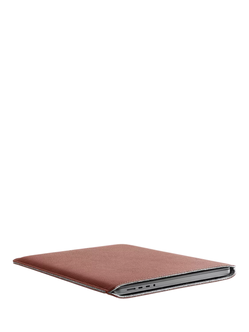 WOOLNUT leather sleeve cognac for 16-inch MacBook Pro - British product