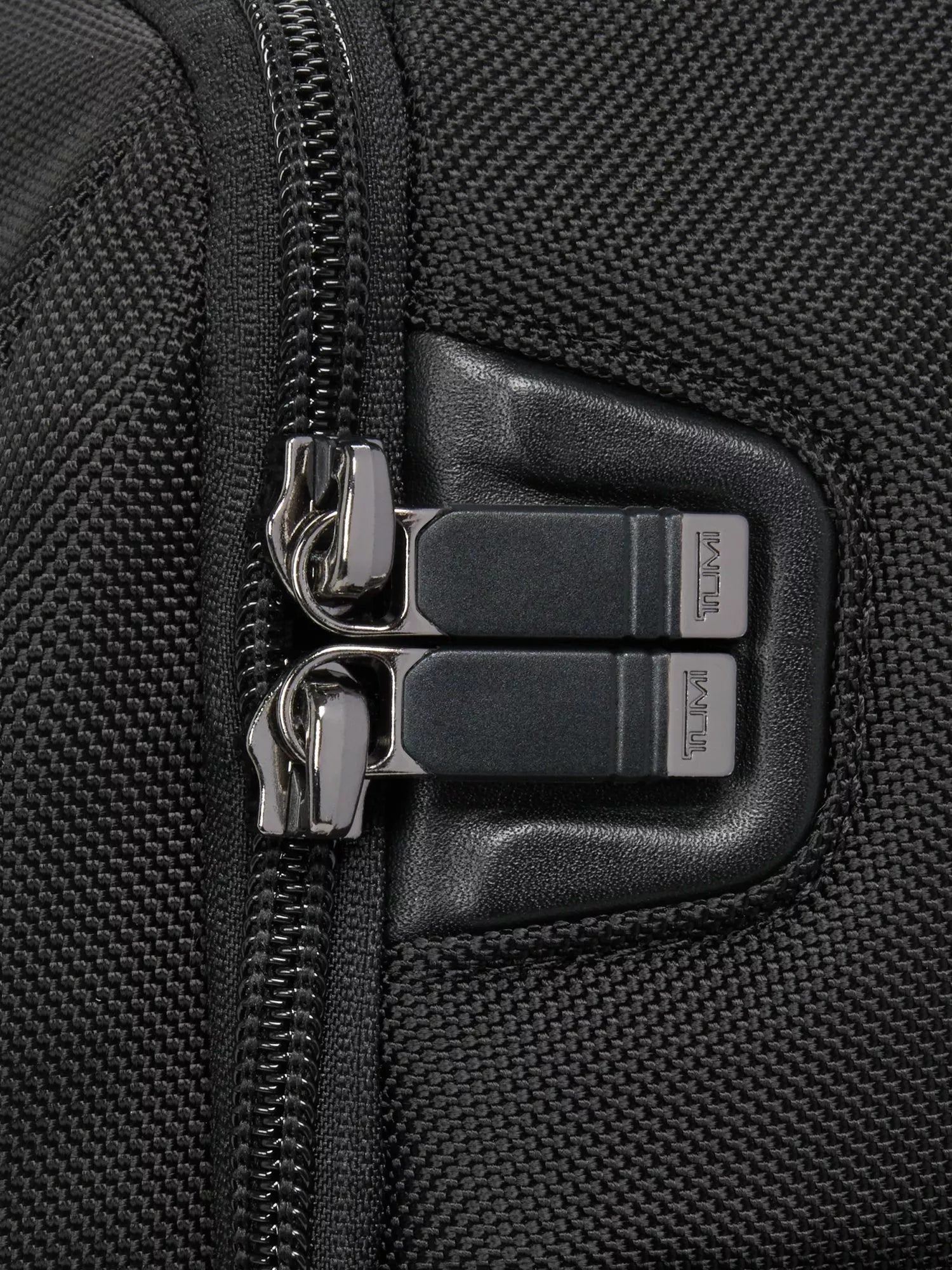 Tumi Alpha large expandable backpack 39.65L, imported from the UK