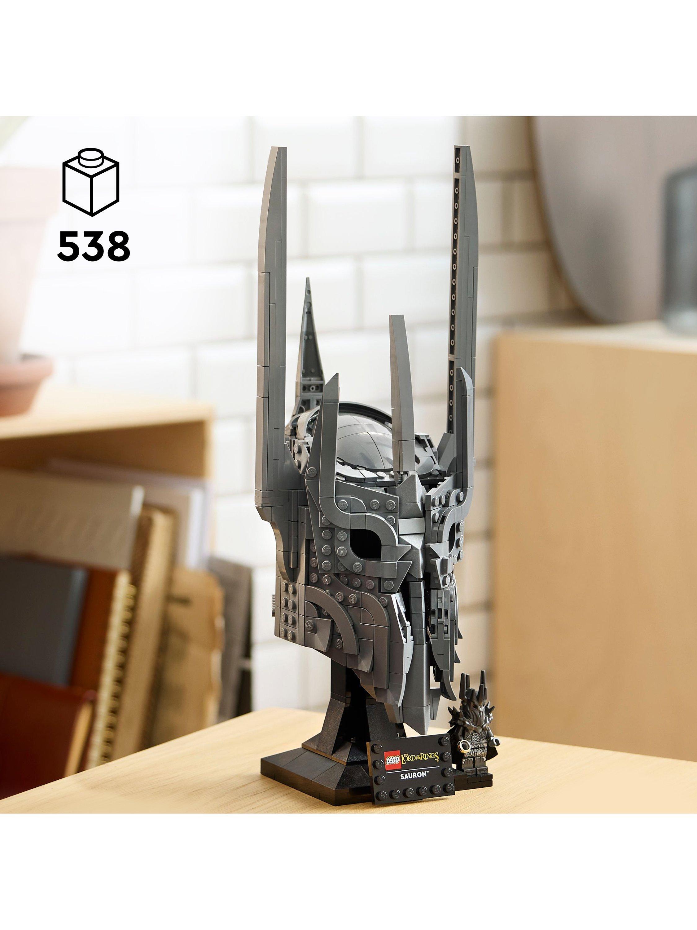 LEGO Sauron's Helmet building set 538 pieces - British product