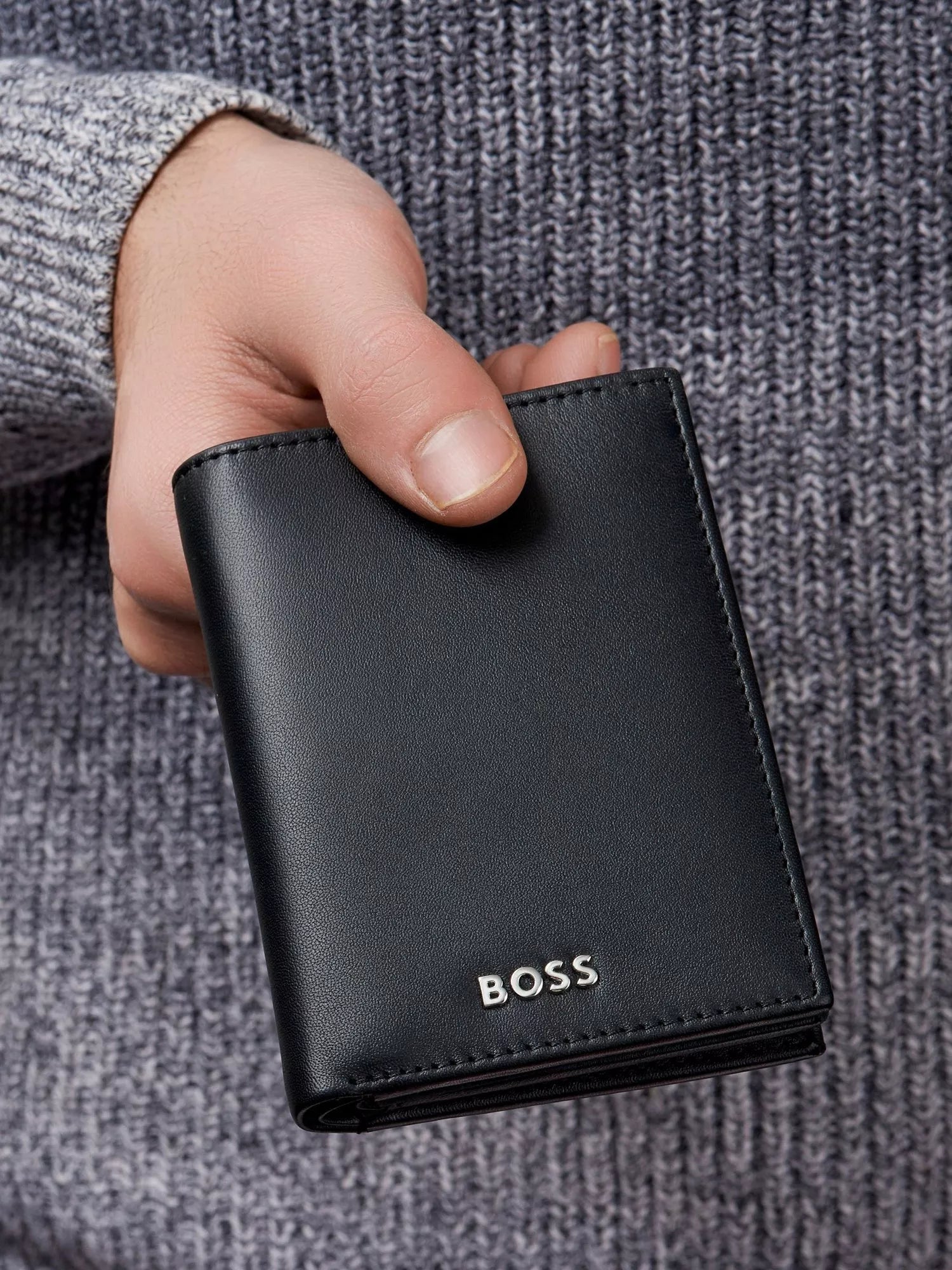 HUGO BOSS classic grained leather card holder, UK version