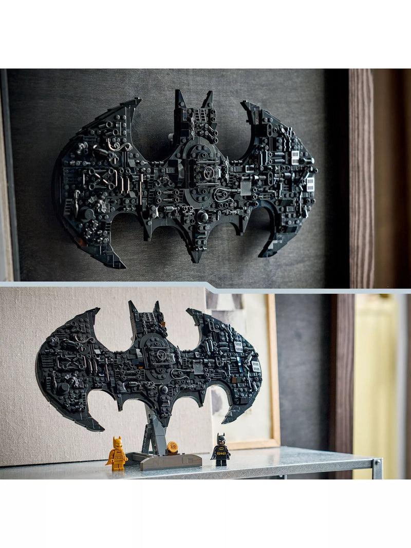 LEGO Batman Logo building set 678 pieces, imported from the UK