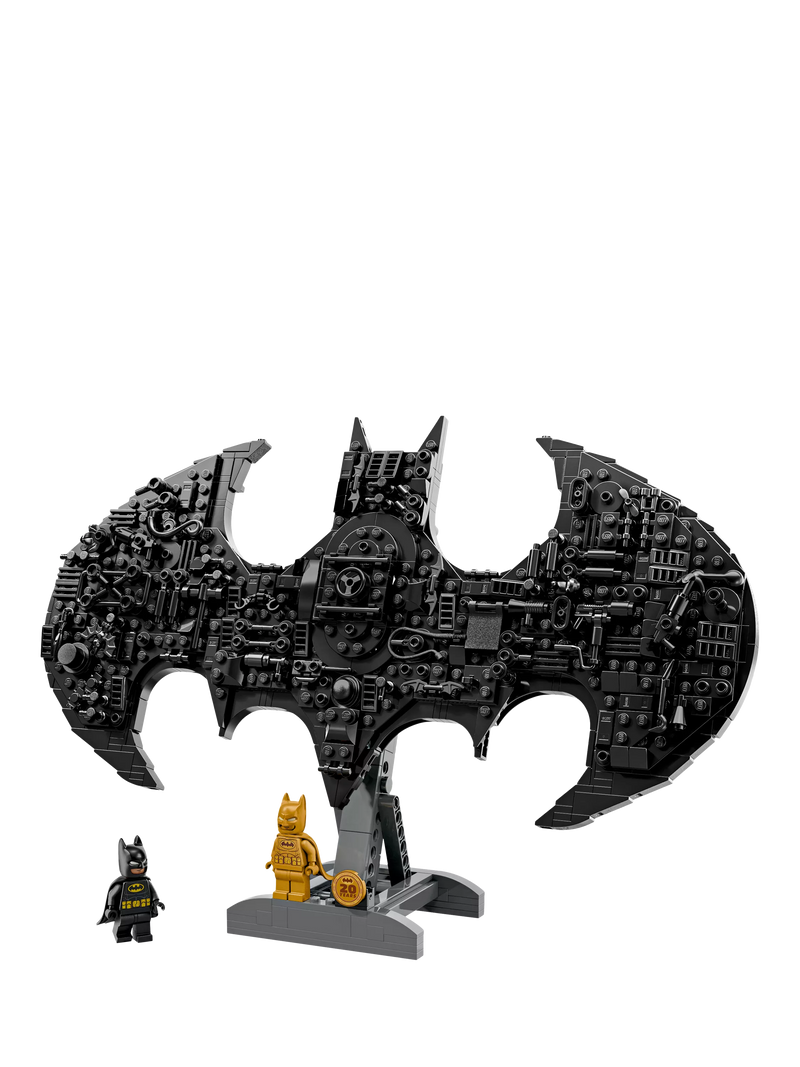 LEGO Batman Logo building set 678 pieces, imported from the UK
