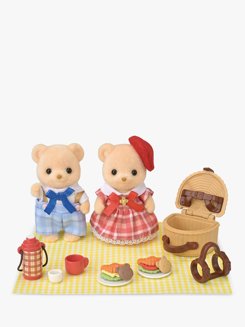 Sylvanian Families Biscuit Bear picnic set with accessories - British product