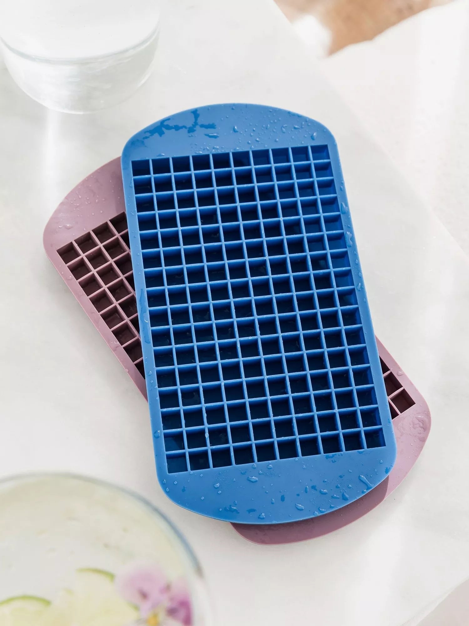 Uberstar silicone mini ice cube tray set of 2, 320 cubes, UK version