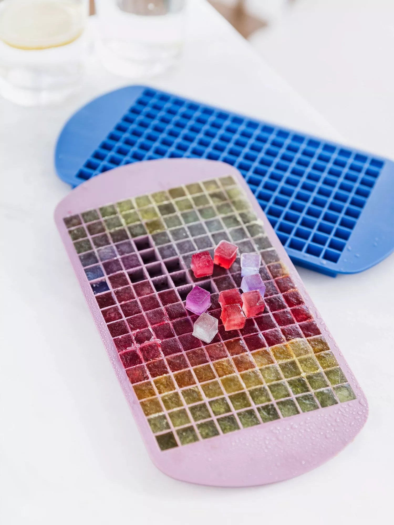 Uberstar silicone mini ice cube tray set of 2, 320 cubes, UK version