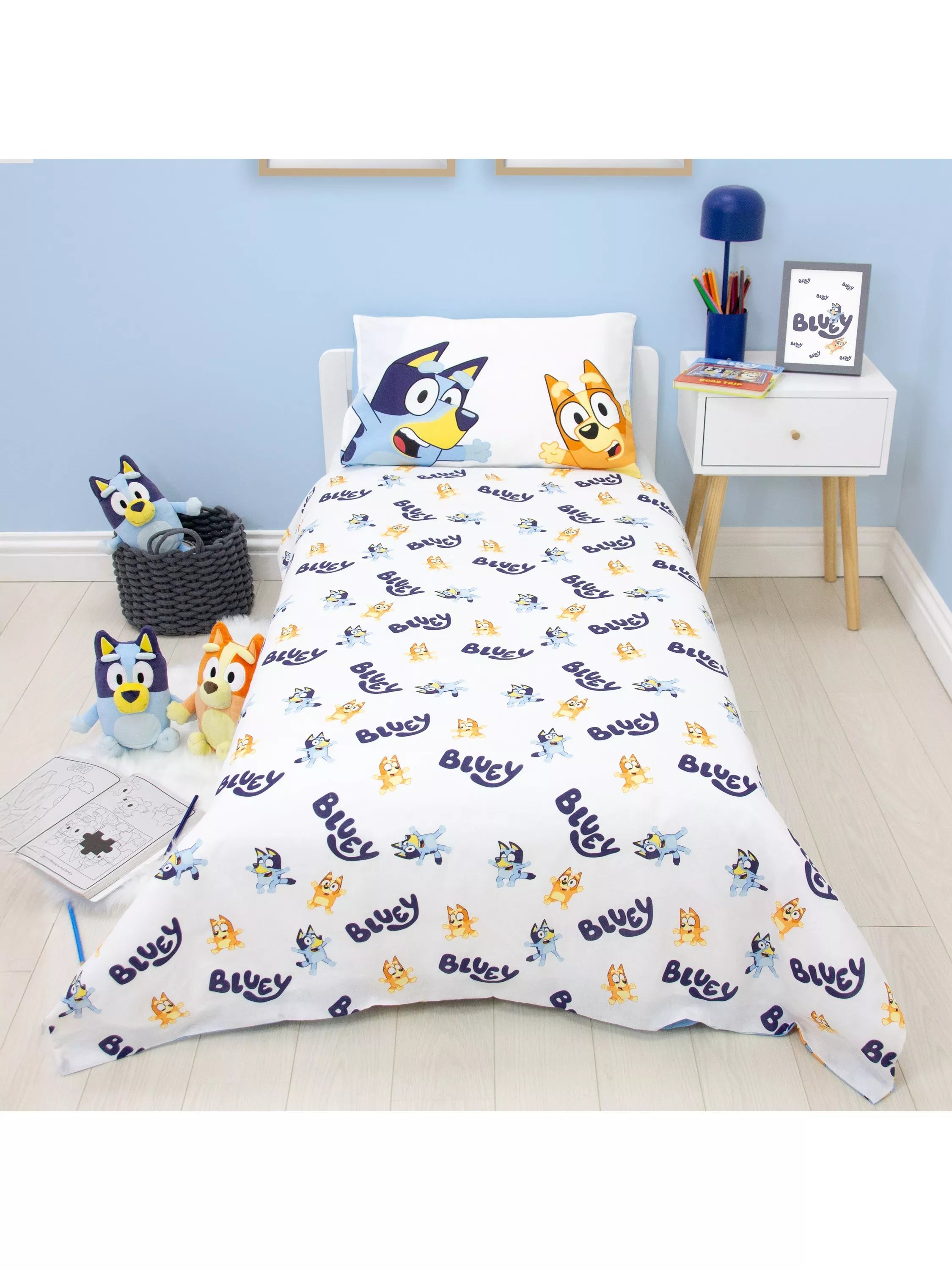 Bluey reversible duvet cover set with pillowcase, UK version