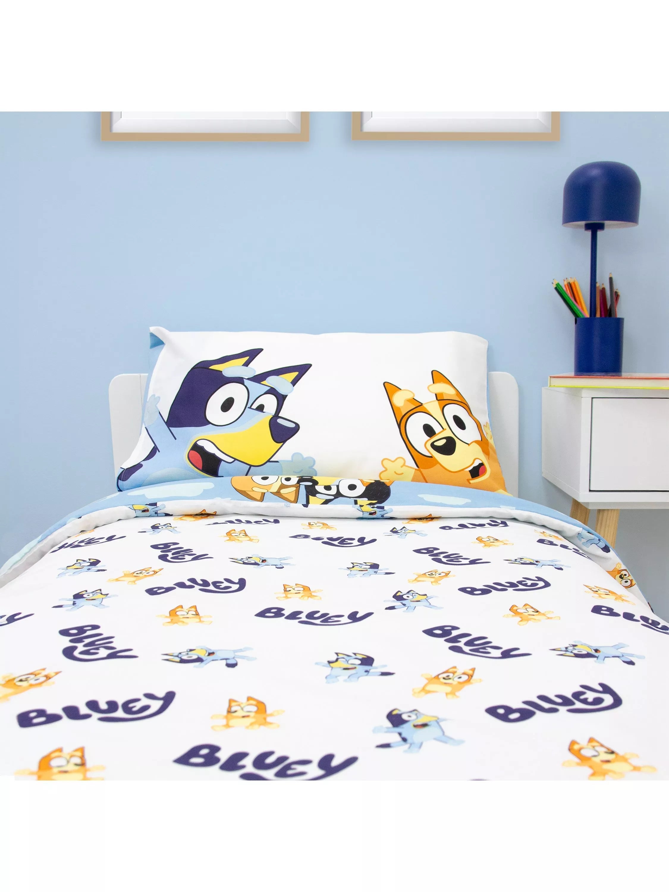 Bluey reversible duvet cover set with pillowcase, UK version