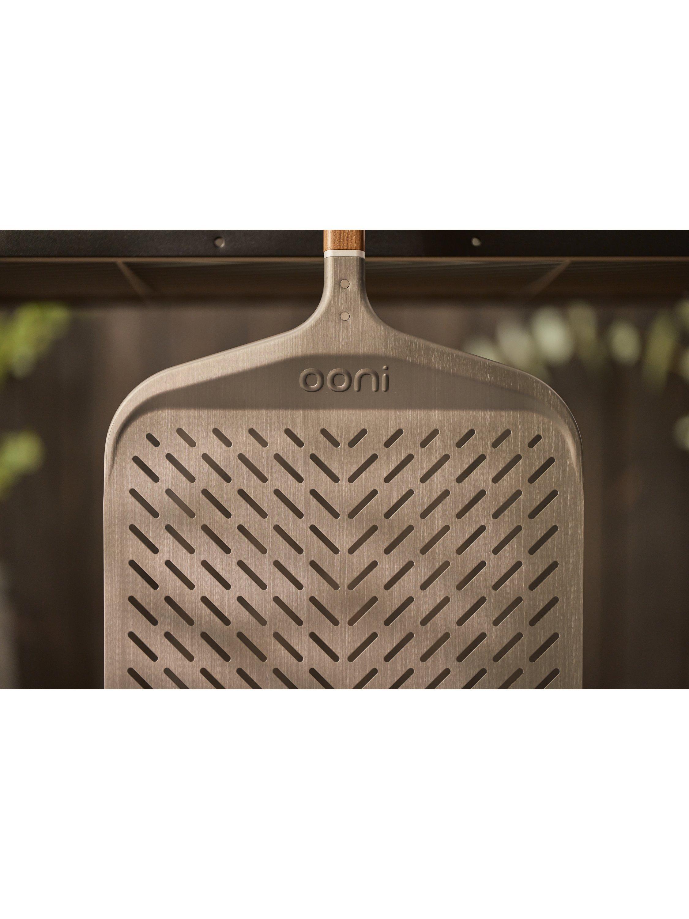 Ooni perforated pizza peel 12 inch, UK version