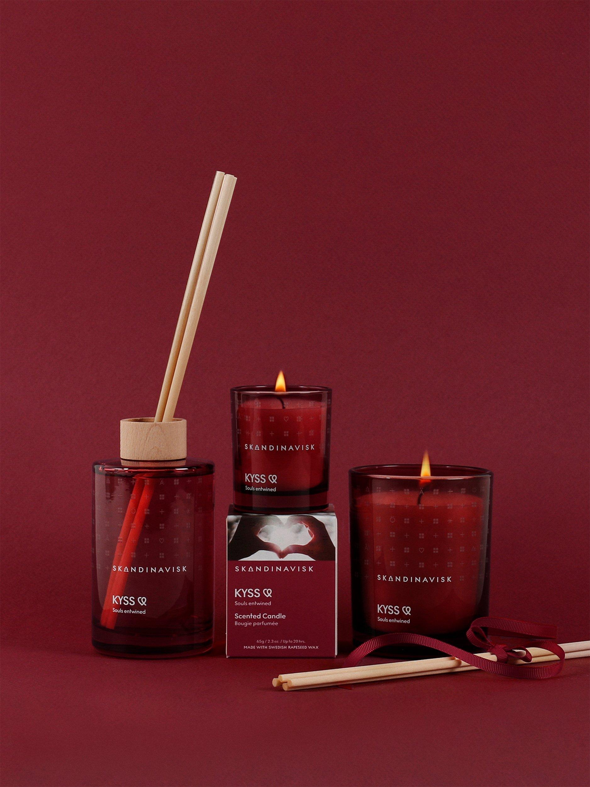 SKANDINAVISK Kyss scented candle 65g, imported from the UK