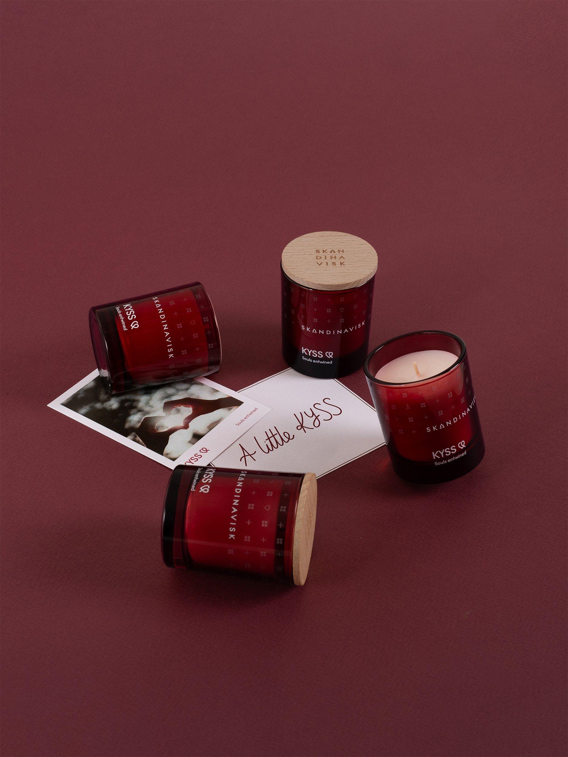 SKANDINAVISK Kyss scented candle 65g, imported from the UK