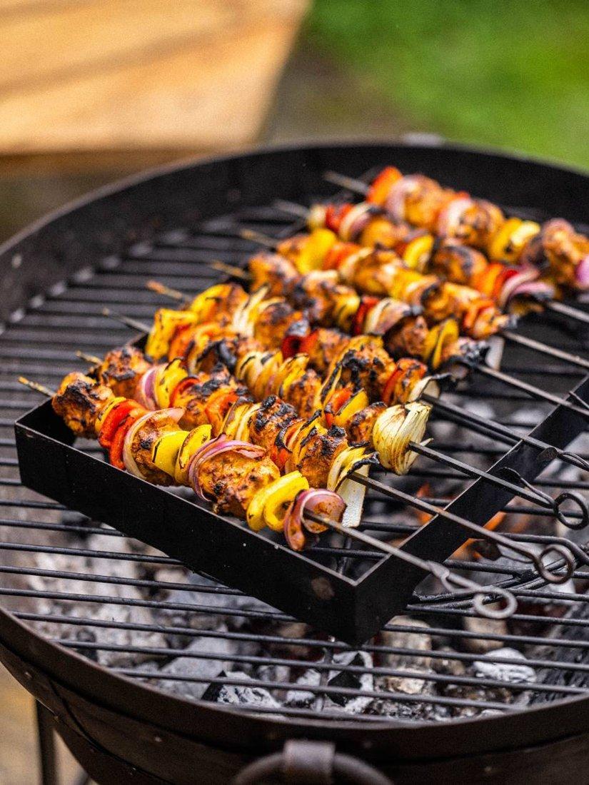 Kadai steel BBQ skewers and rack set 8 piece, imported from the UK