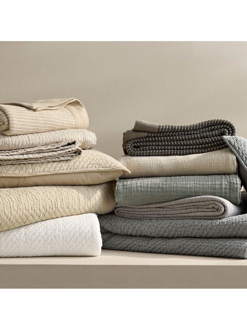 West Elm Matelassé bedspread Sand super king size, UK version