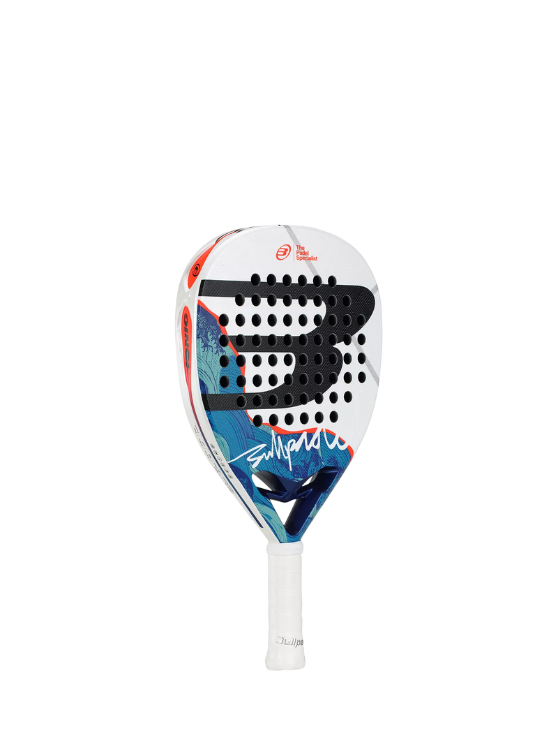Bullpadel Iconic Power diamond-shaped padel racket (British brand)