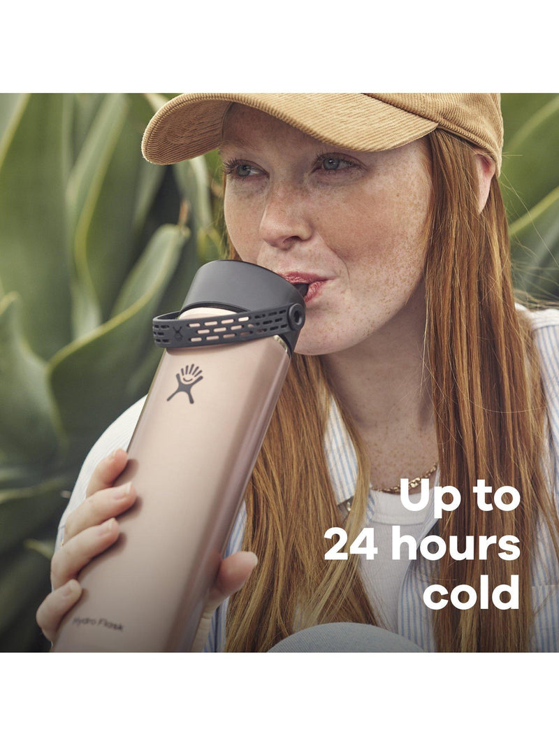 Hydro Flask 709ml vacuum insulated water bottle with straw cap (British brand)