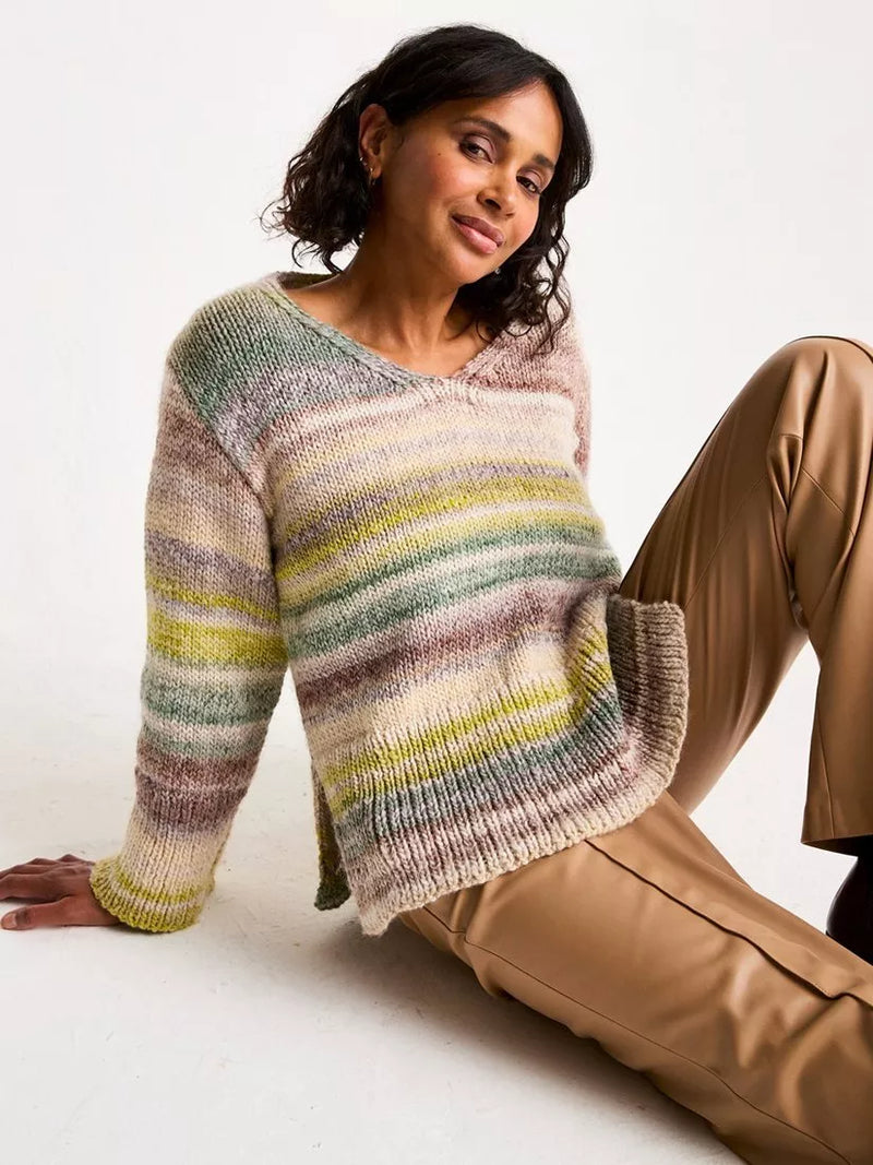 Sirdar Jewelspun knitting pattern book (British brand)