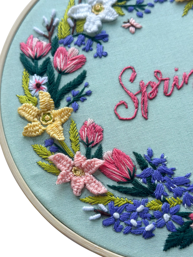 MakeBox & Co spring floral embroidery kit 20cm (British brand)