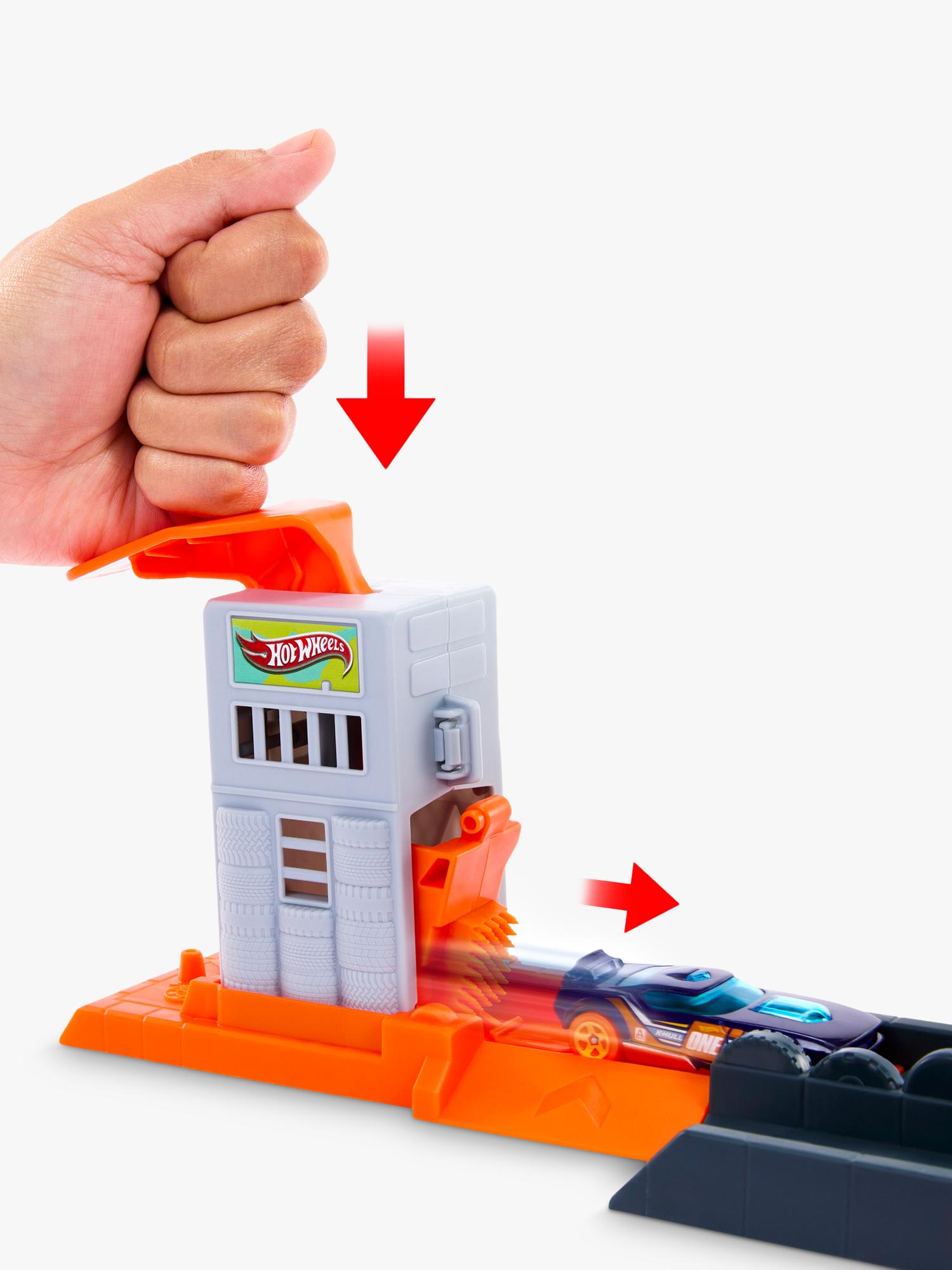 Hot Wheels Gorilla Slam Attack playset, UK version