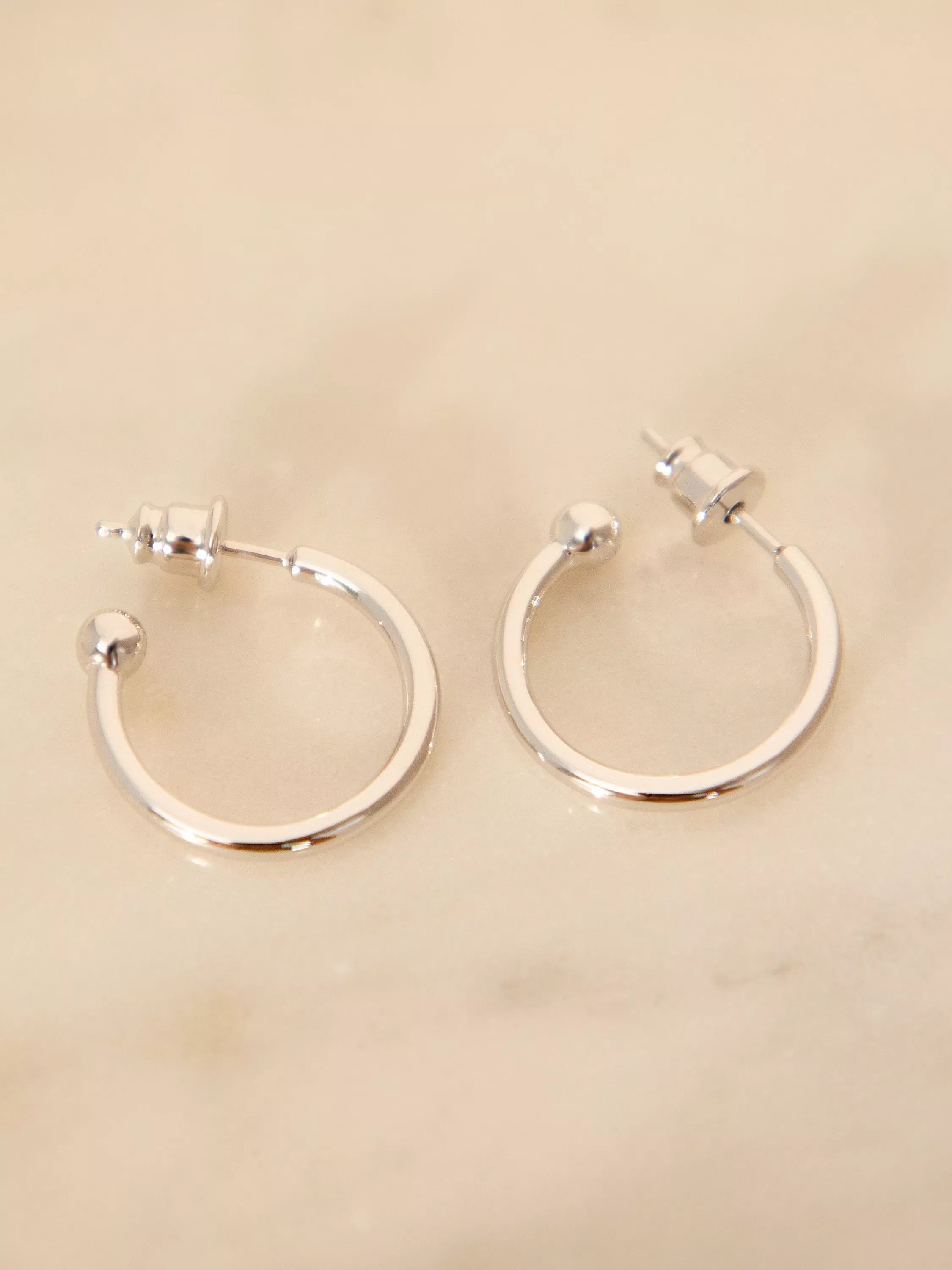 Recognised pearl hoop earrings sterling silver freshwater pearls (British brand)