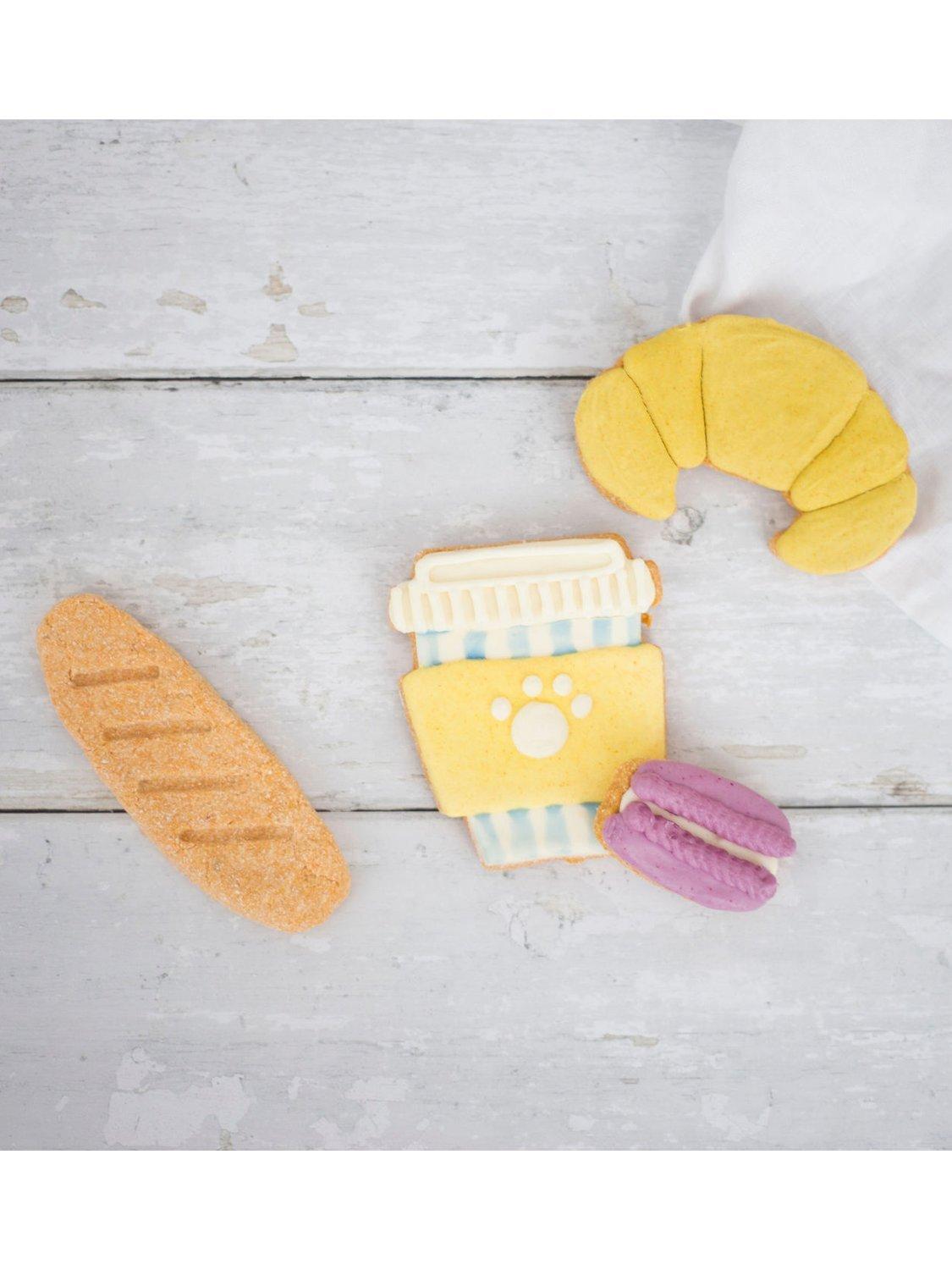 Fluff & Crumble bakery dog biscuit gift set 160g - British product