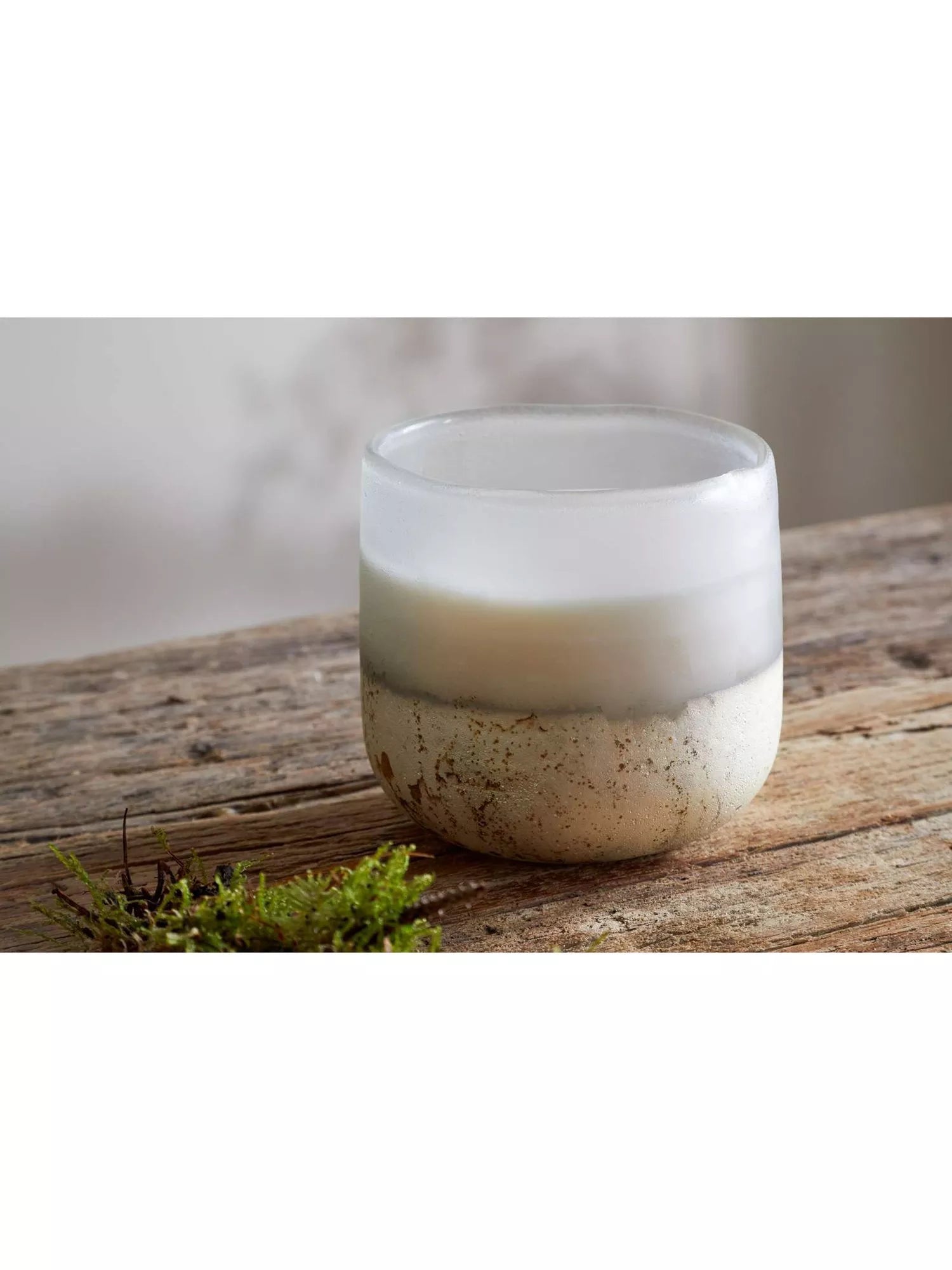 nkuku Sea Salt & Moss scented candle, imported from the UK