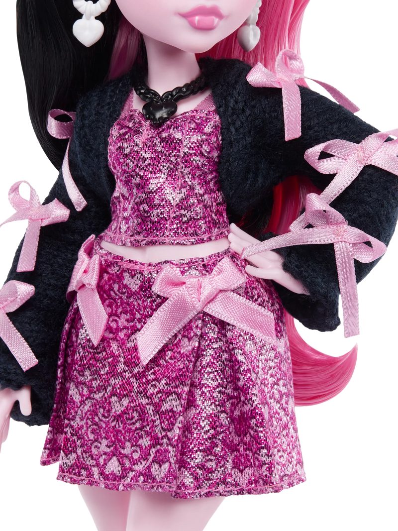 Monster High Draculaura doll with Count Fabulous pet (British brand)