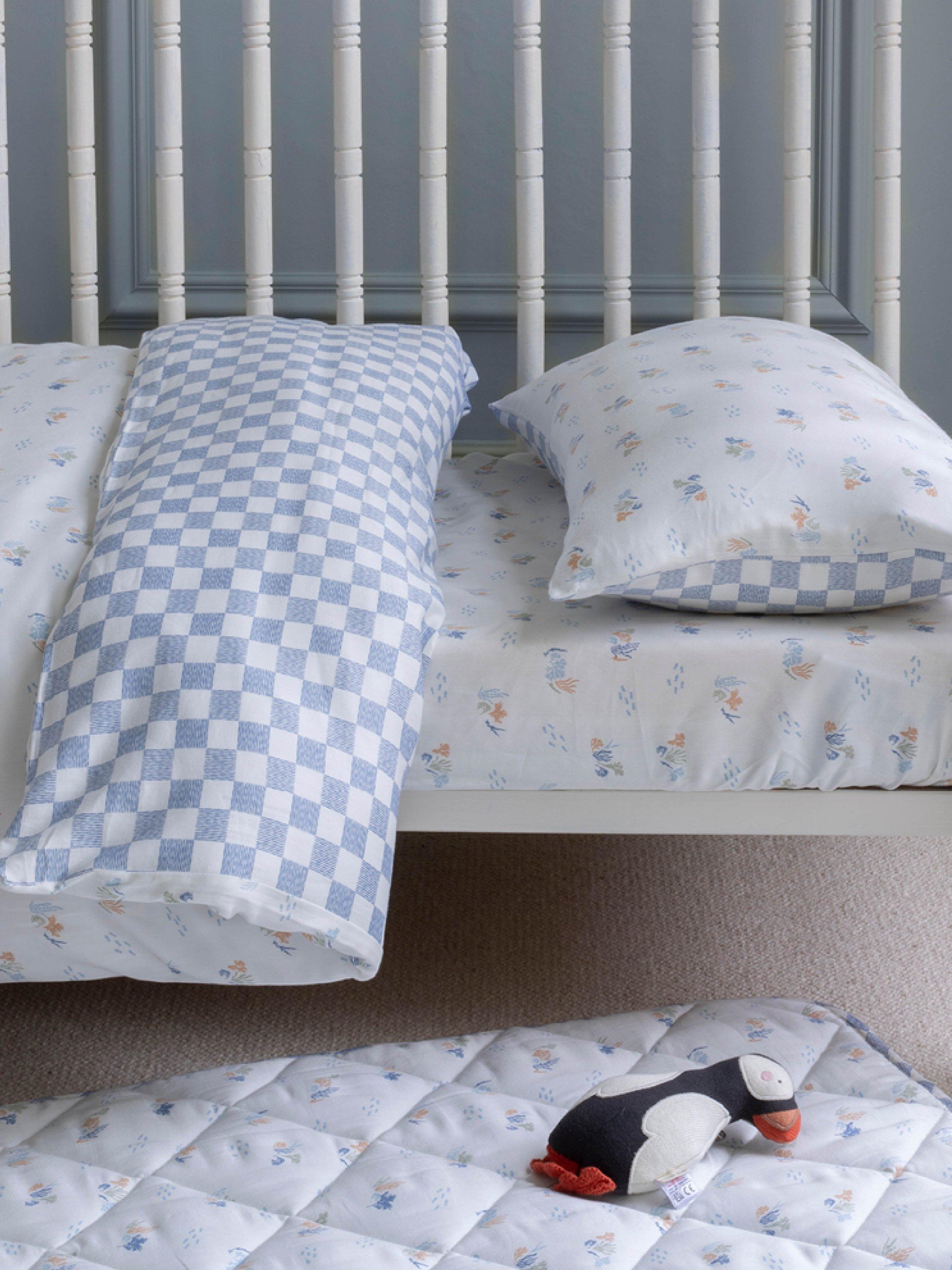 Avery Row cotbed fitted sheet Coastline, UK version