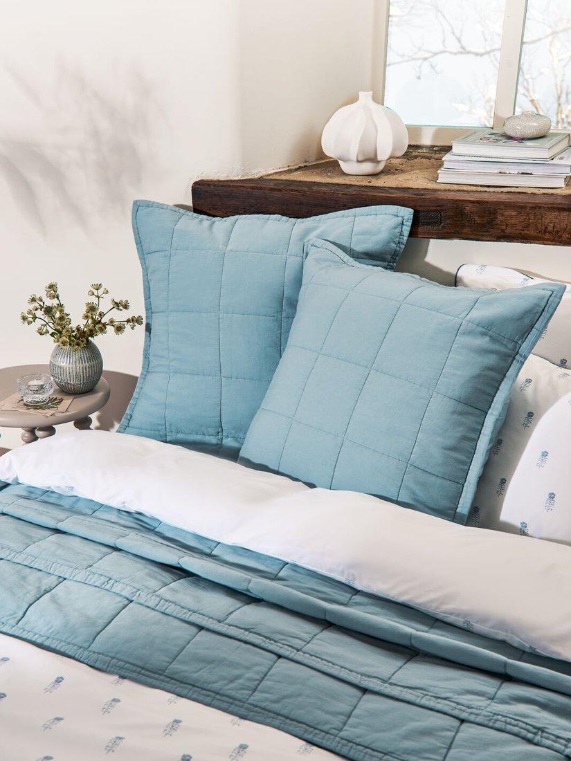 Christy laundered cotton quilted pillowsham chalk blue (British brand)
