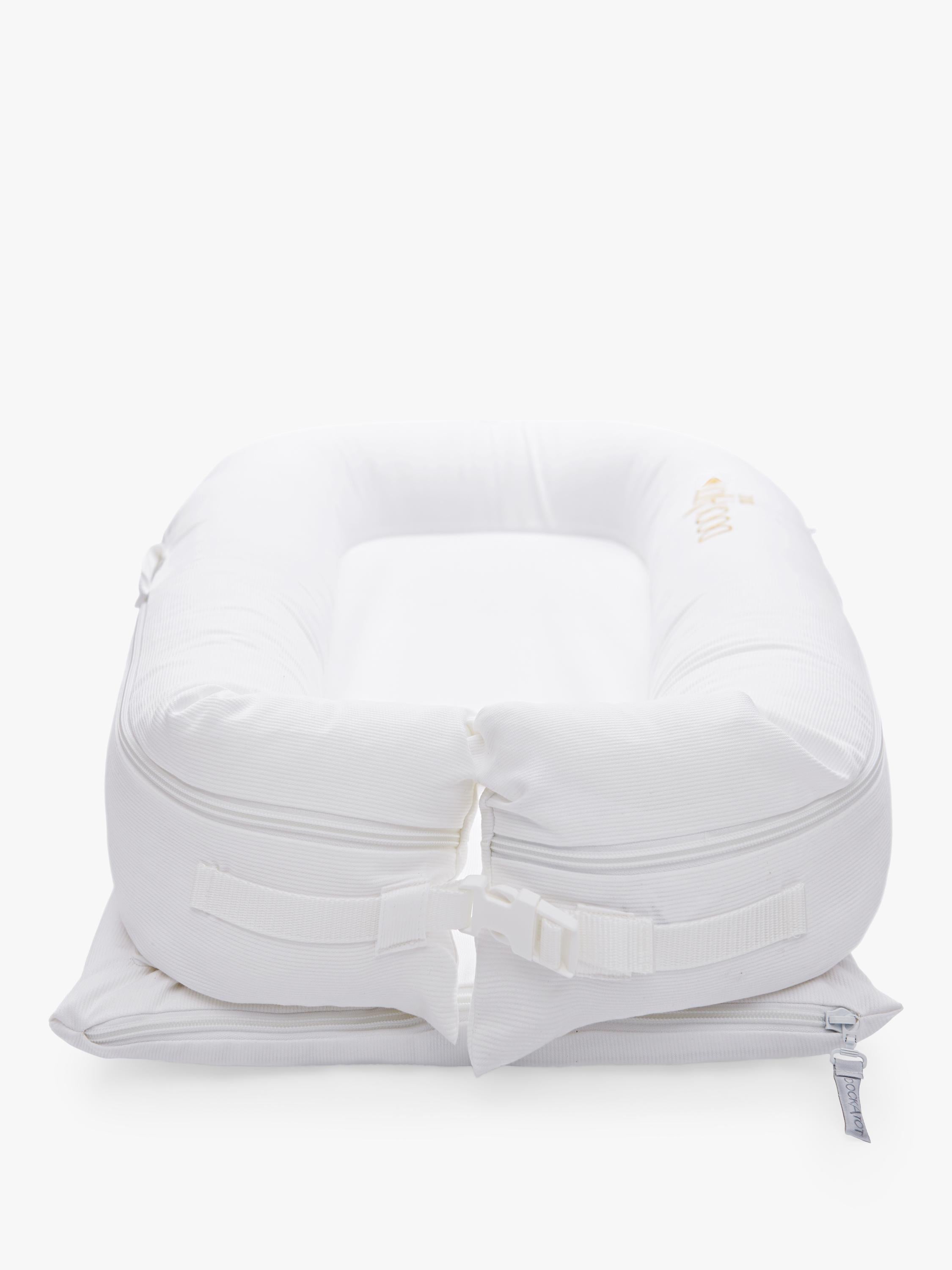 DockATot Deluxe+ baby pod cover white, UK version